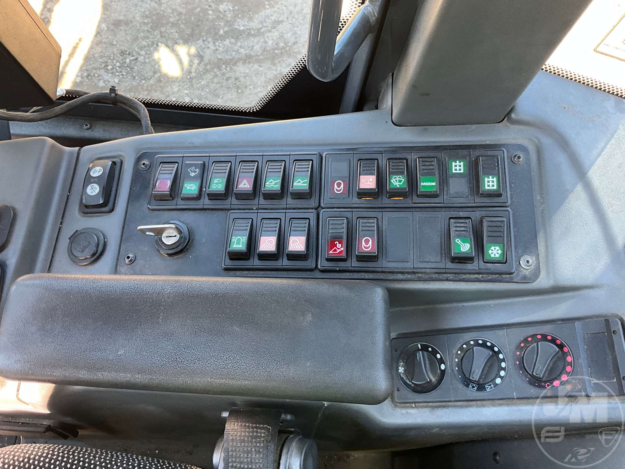 2017 John Deere 324K
