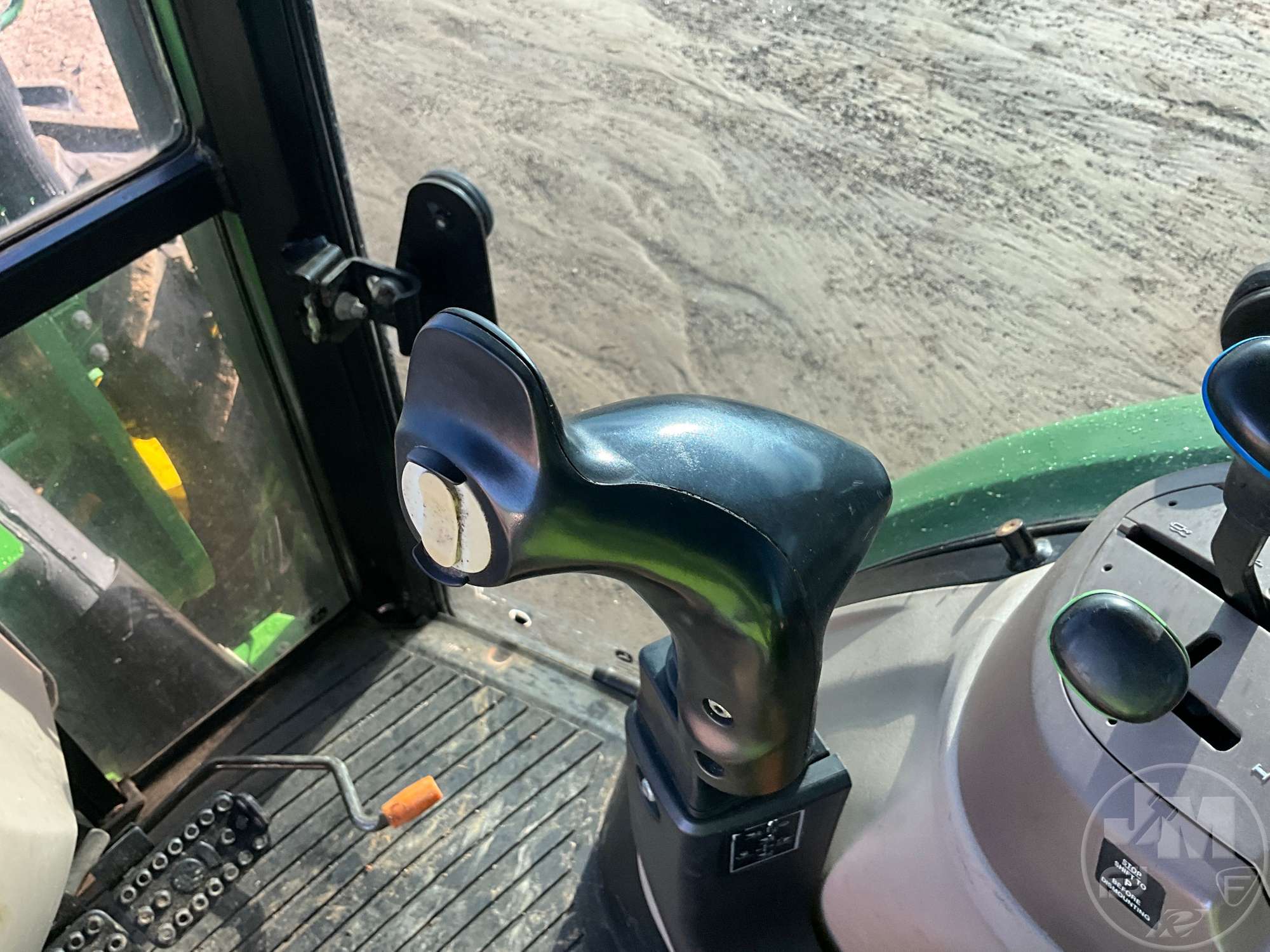 0 John Deere 5100E