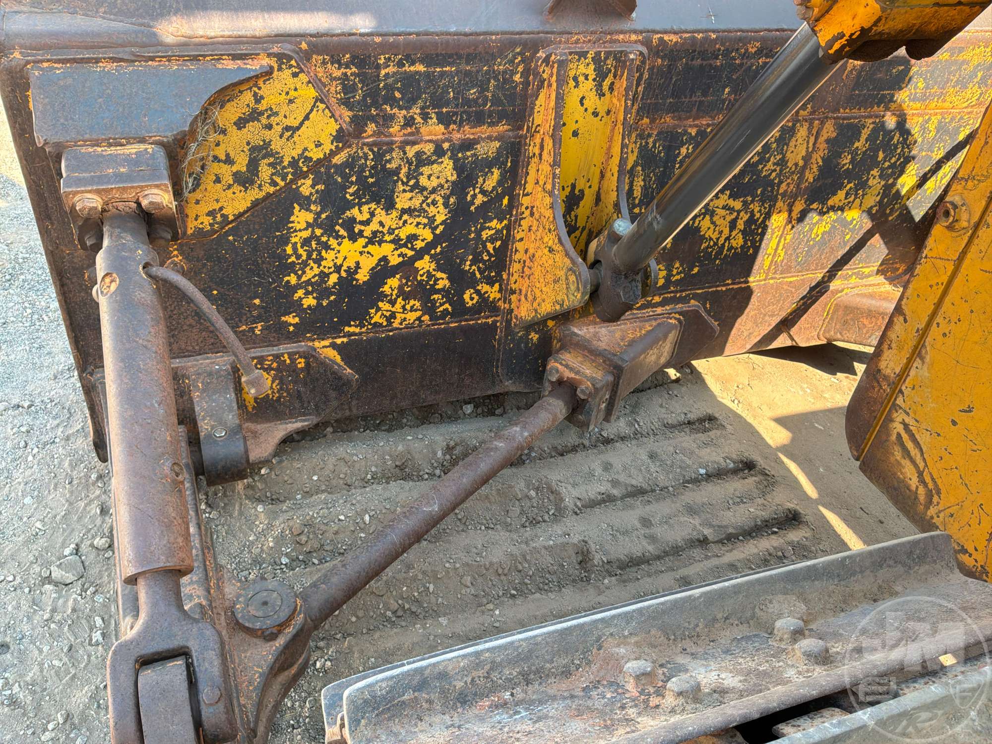 1988 John Deere 750 B