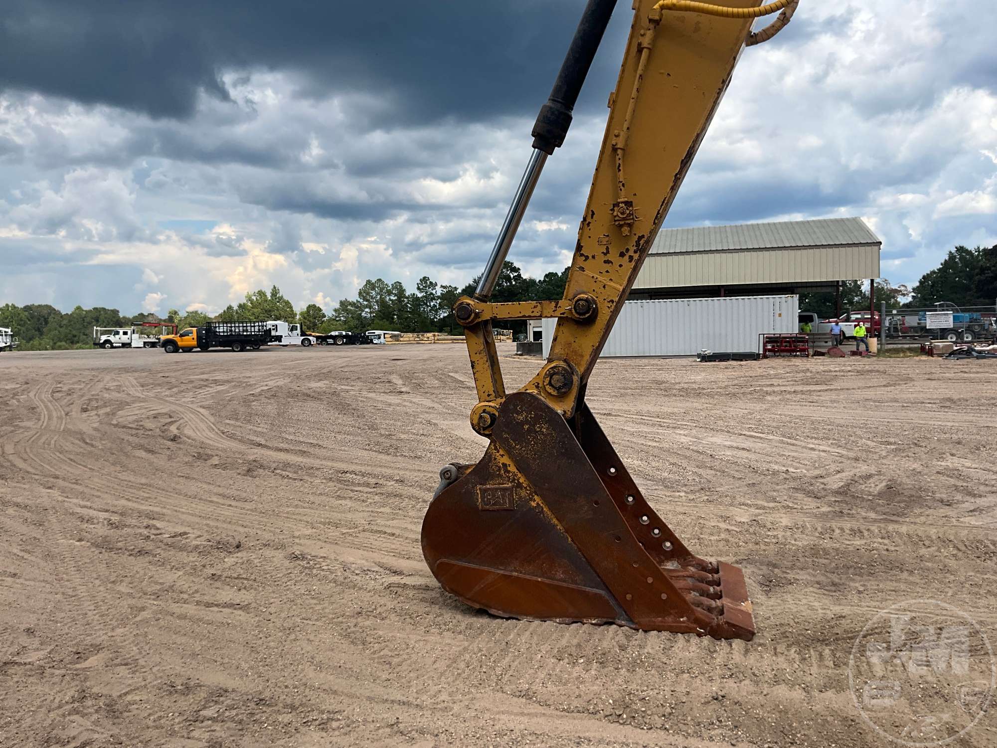 2011 Caterpillar 320DL