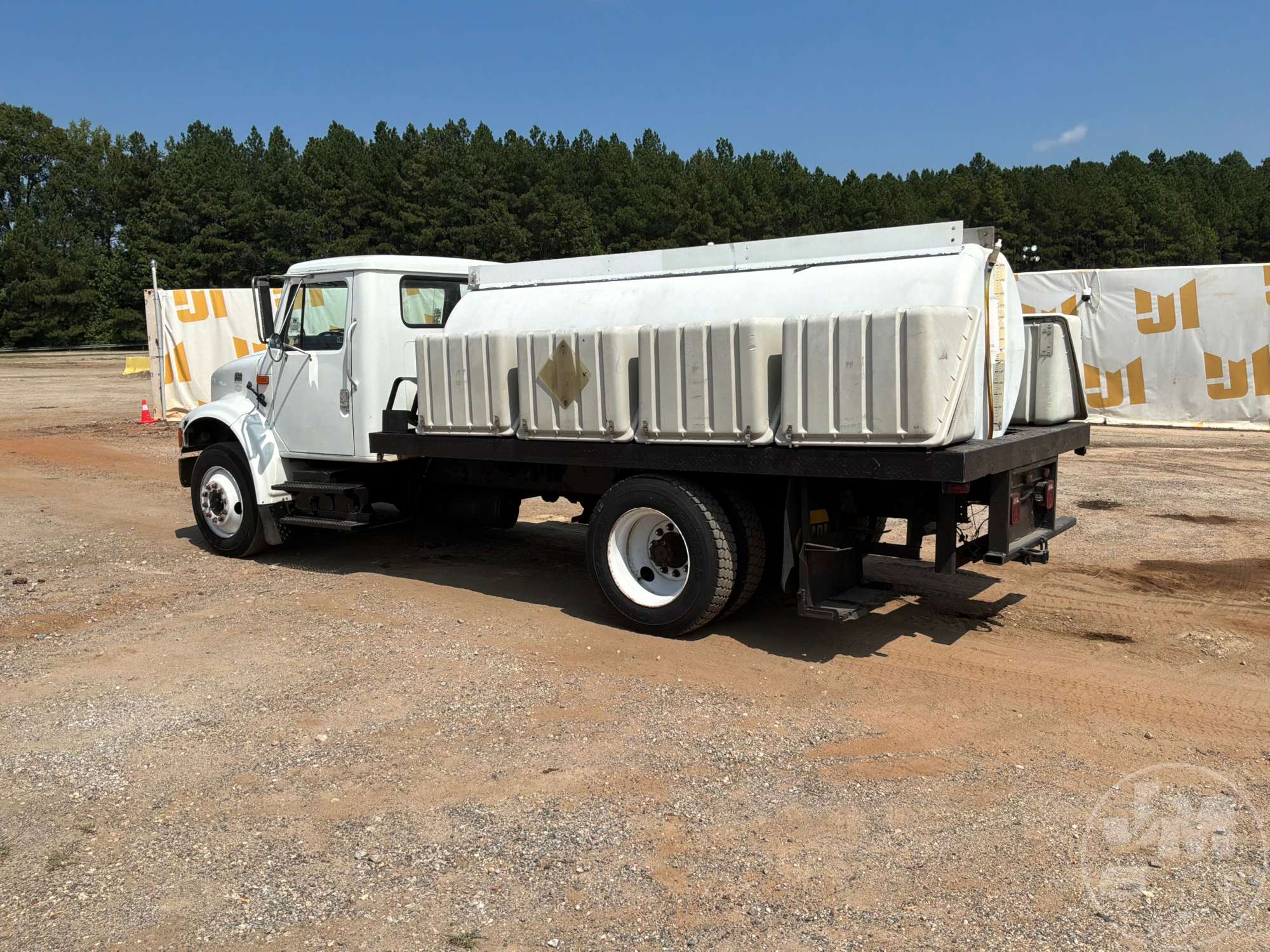 2001 International 4700