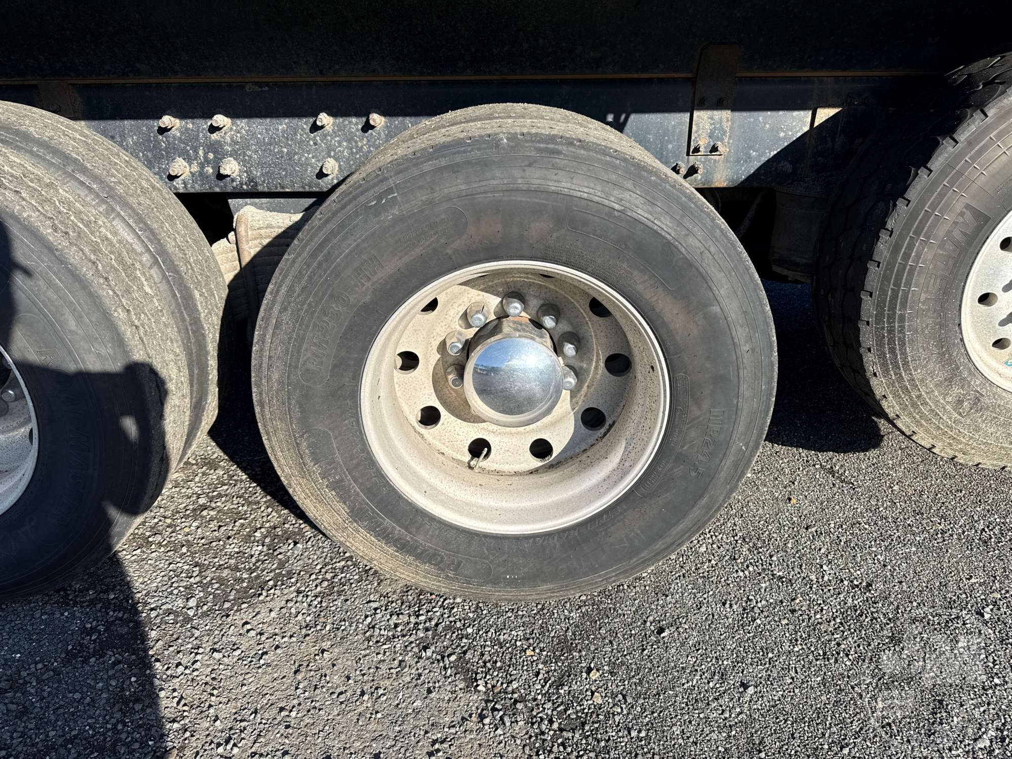 2011 Mack GU GRANITE