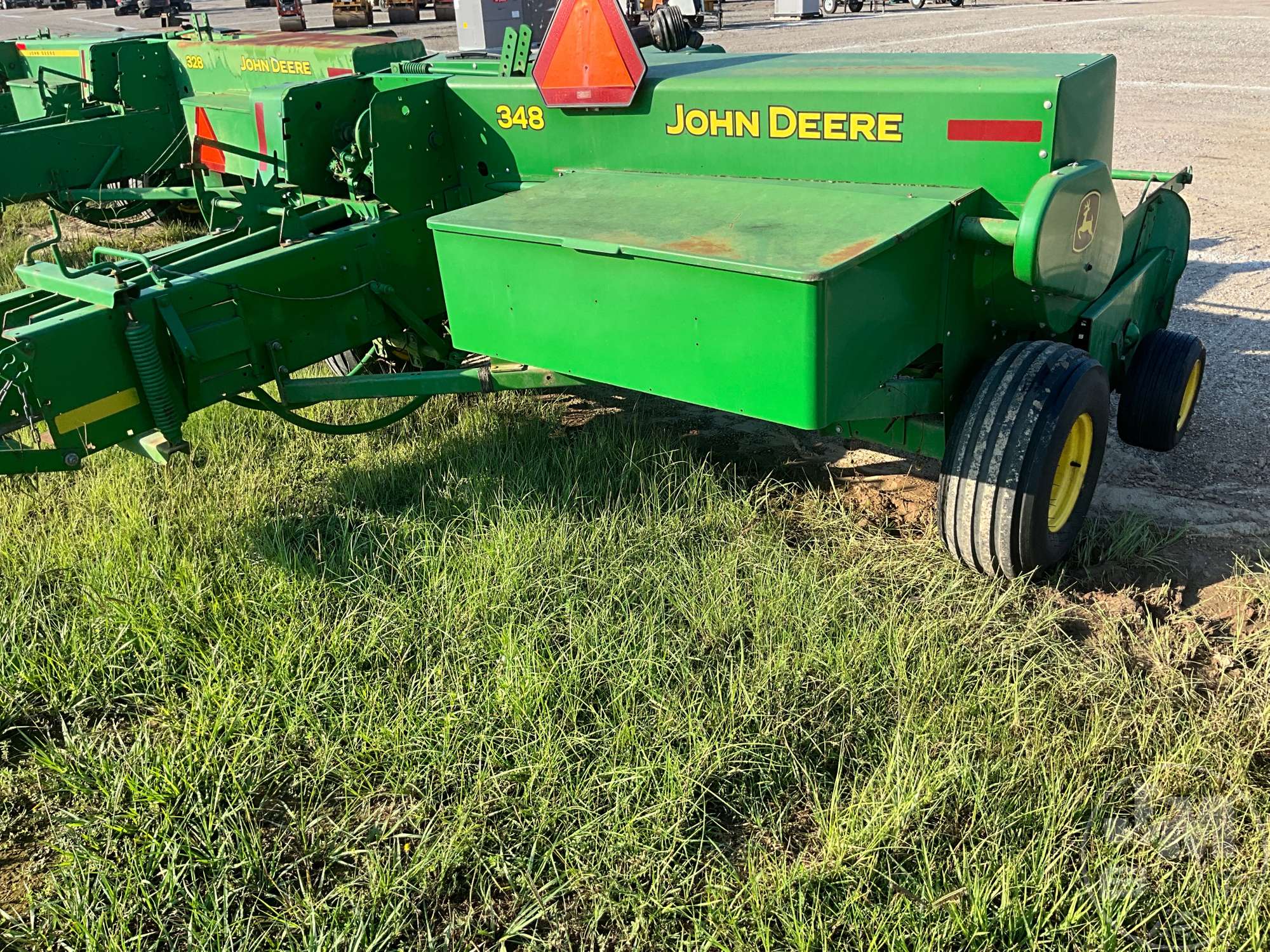 0 John Deere 348T-14X18