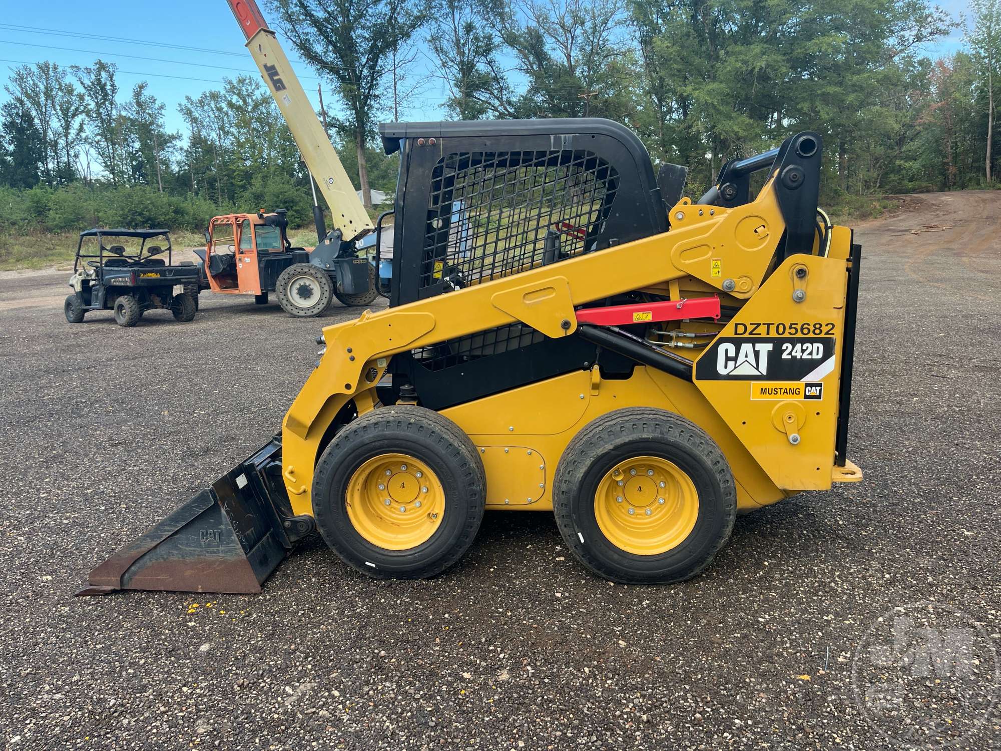 2020 Caterpillar 242D