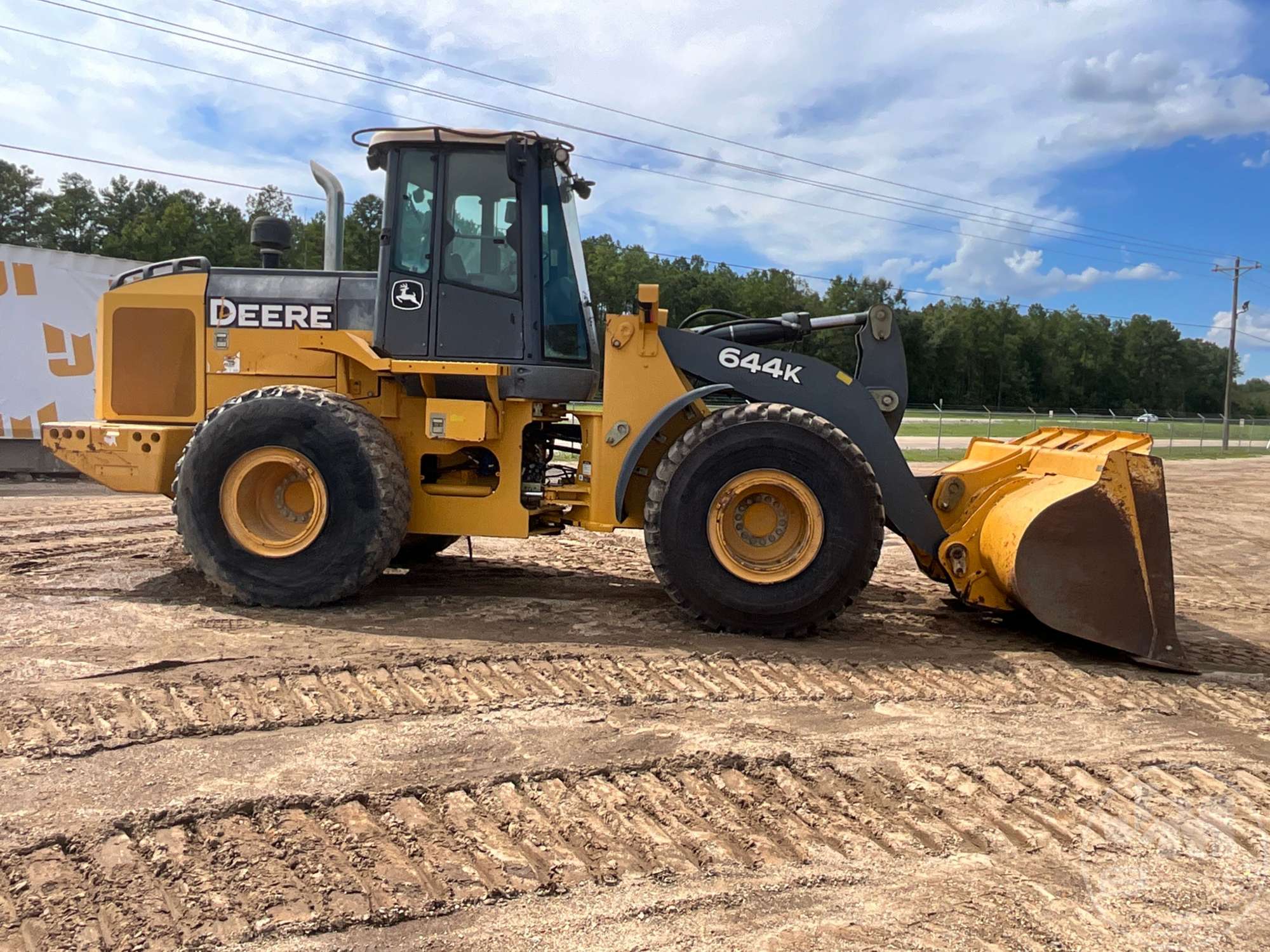 2010 John Deere 644K