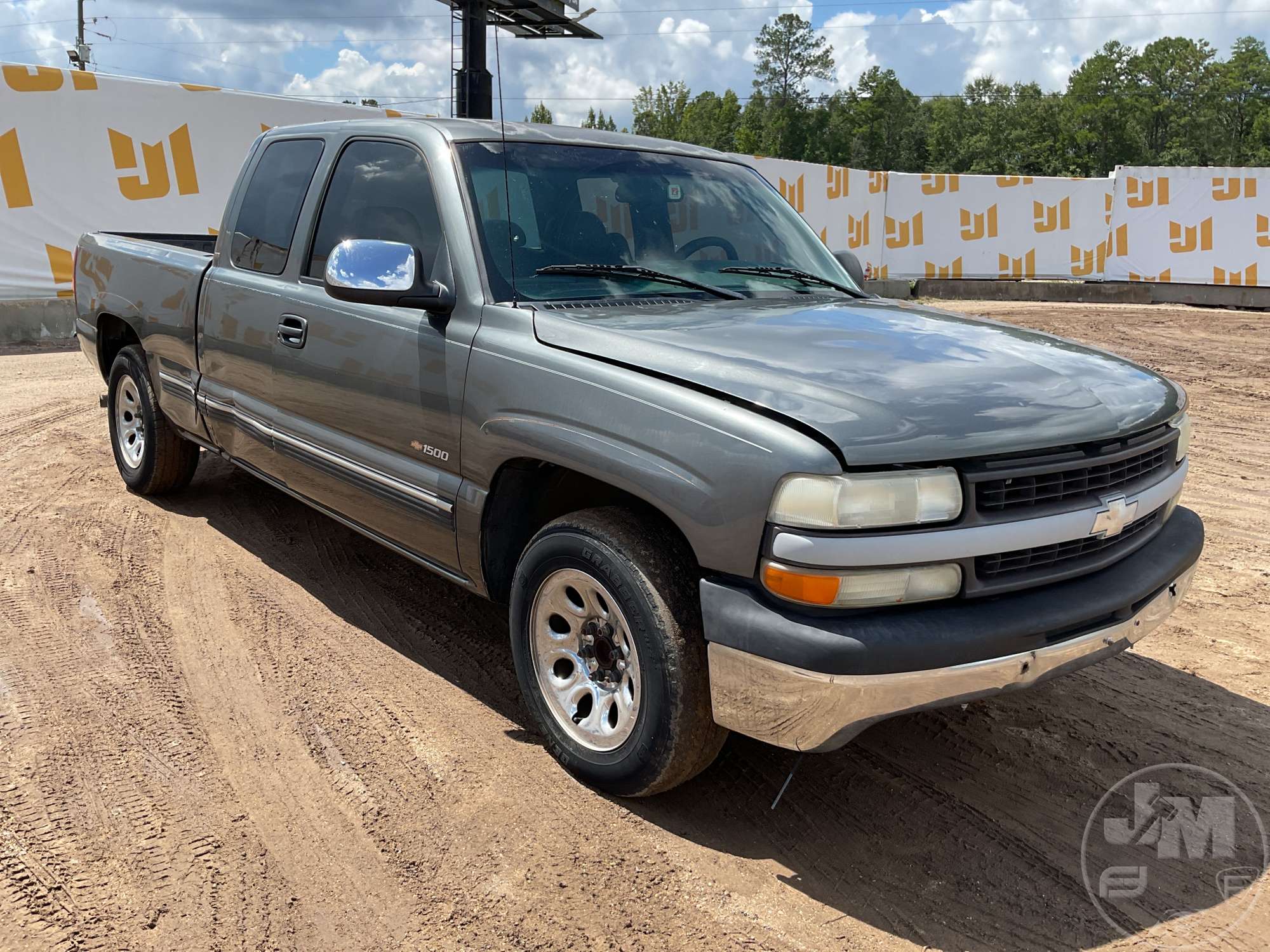 2002 Chevrolet SILVERADO