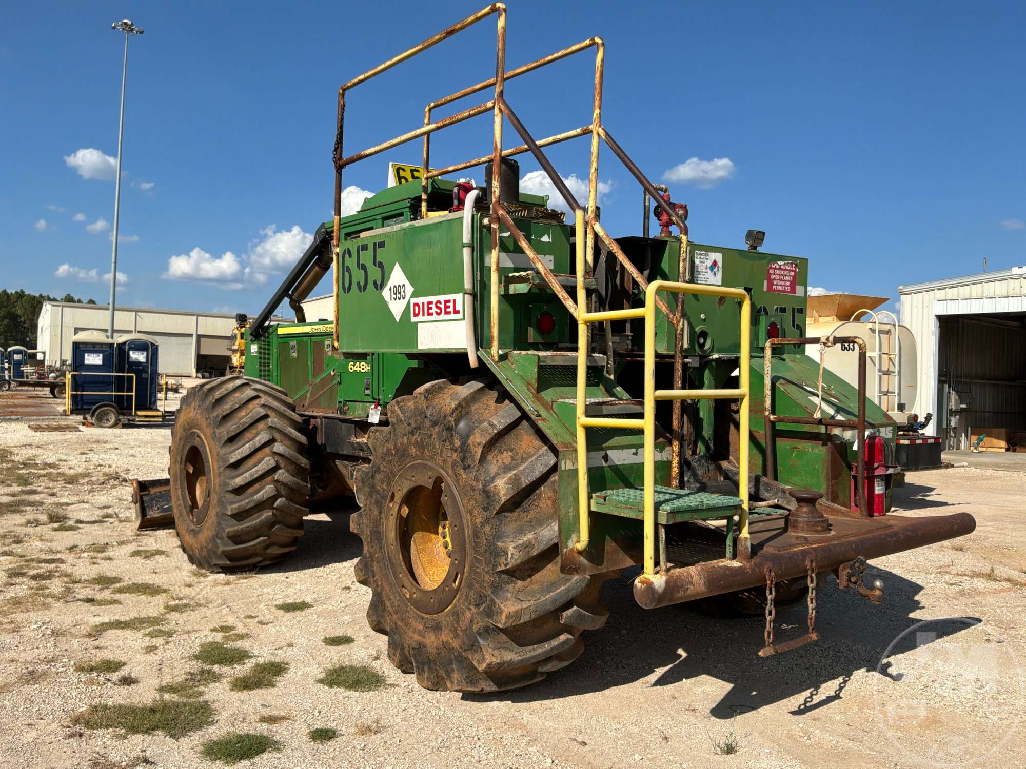 0 John Deere 648H