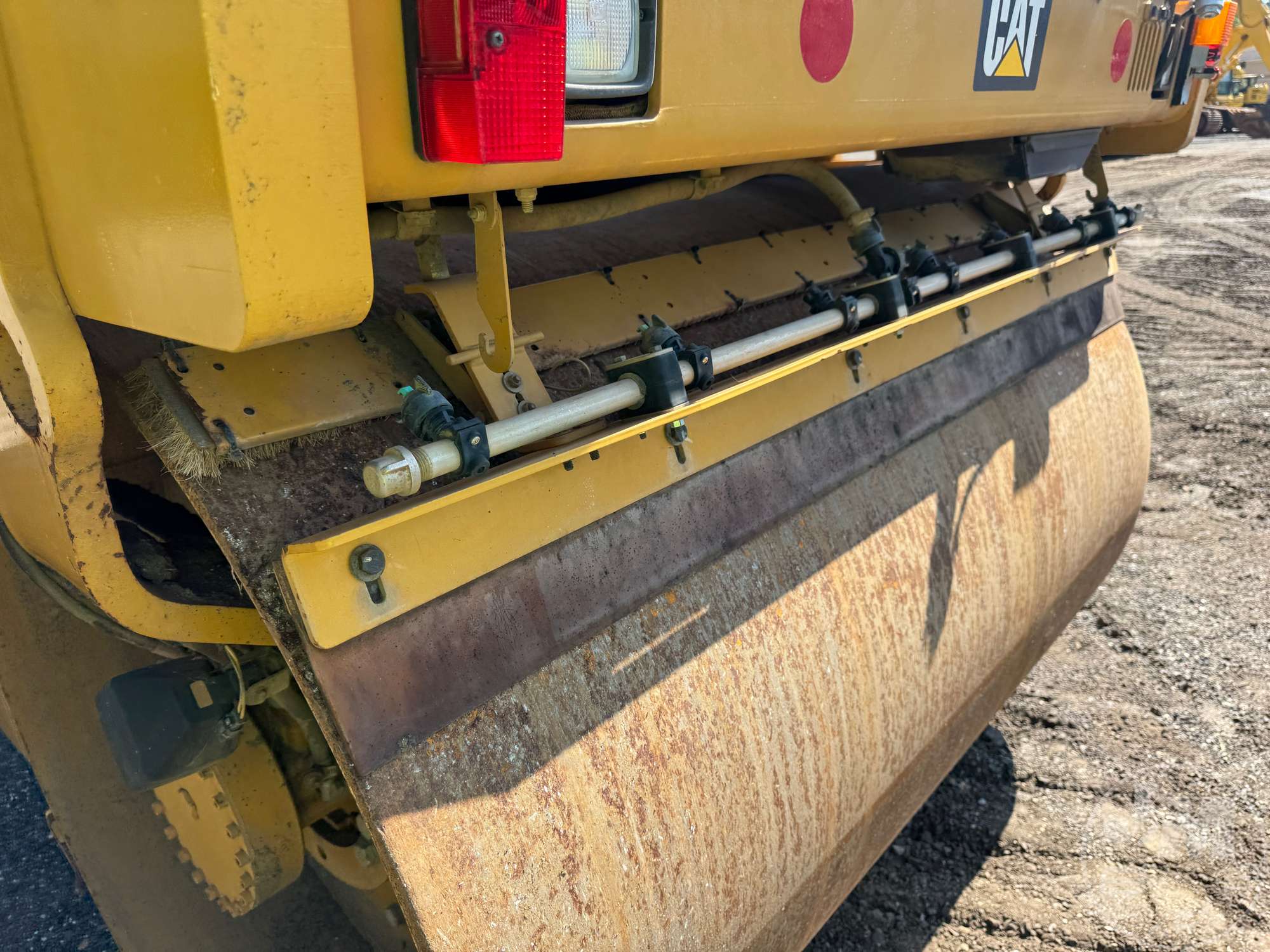 2016 Caterpillar CB54B