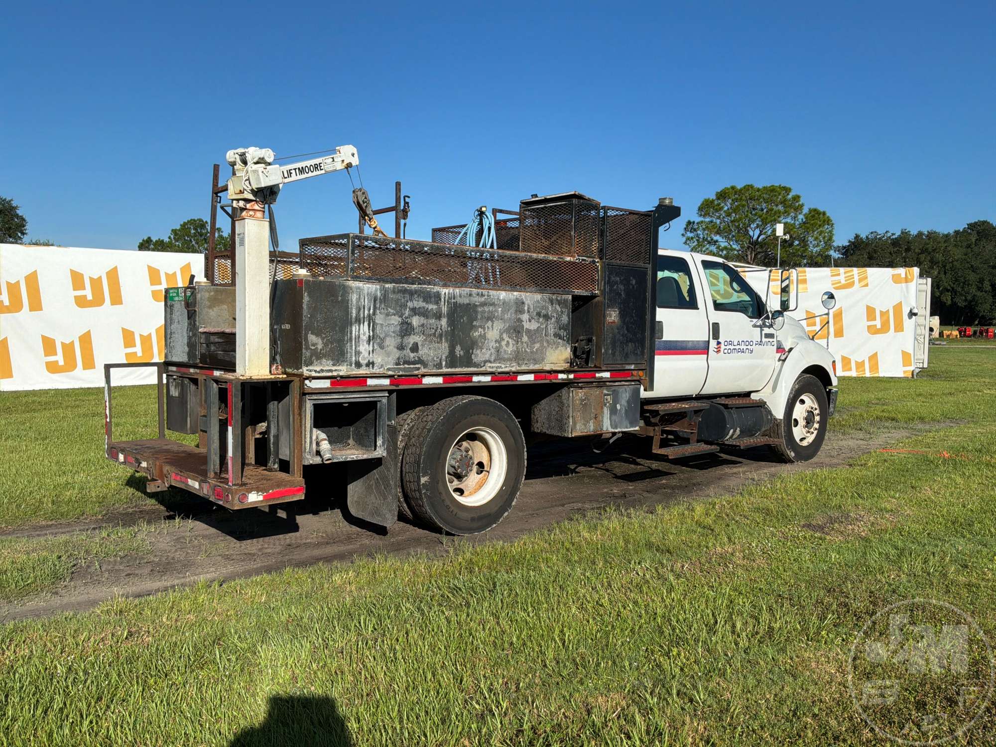 2009 Ford F-650XL SD CREW CAB