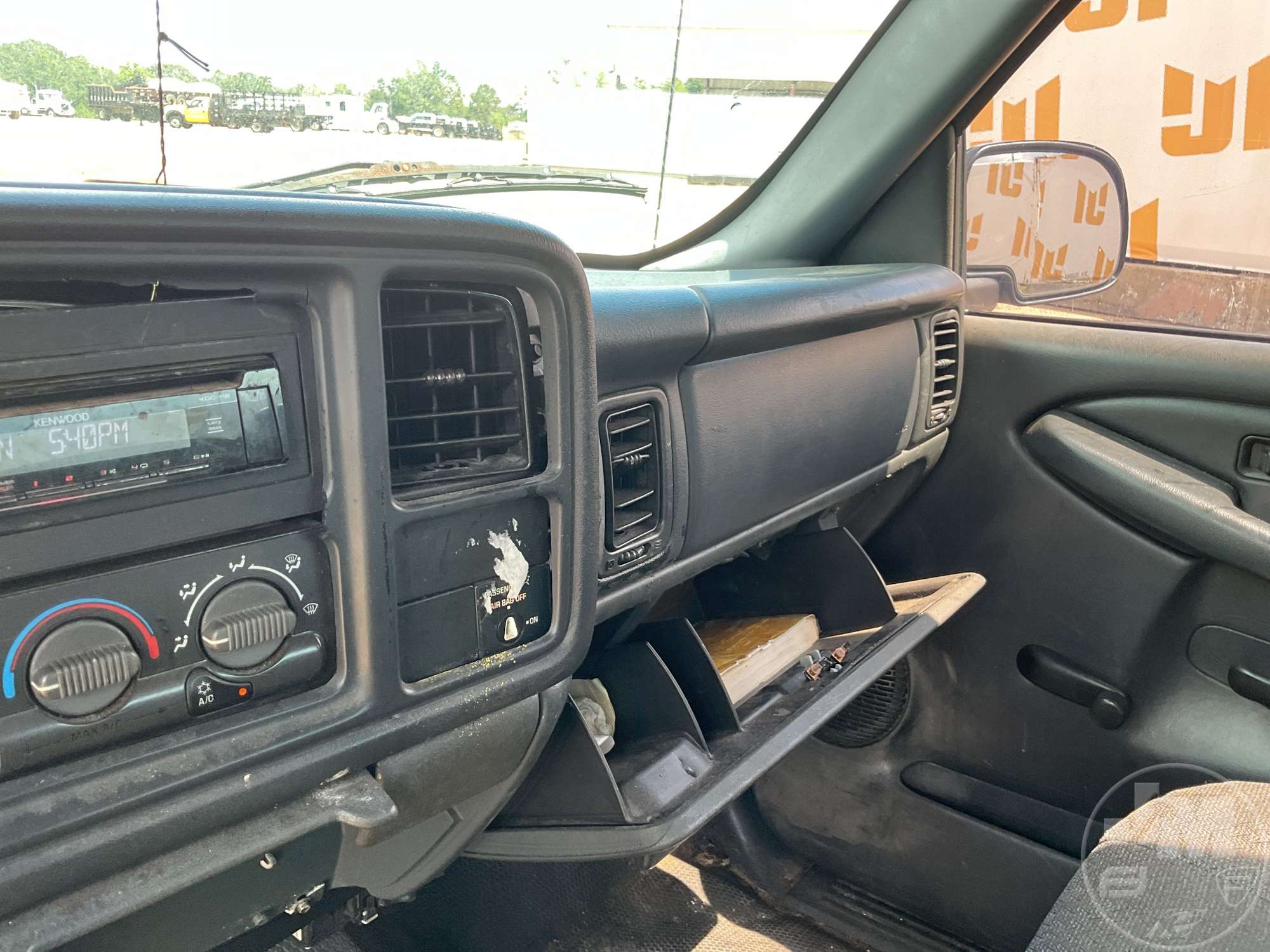 2002 Chevrolet SILVERADO