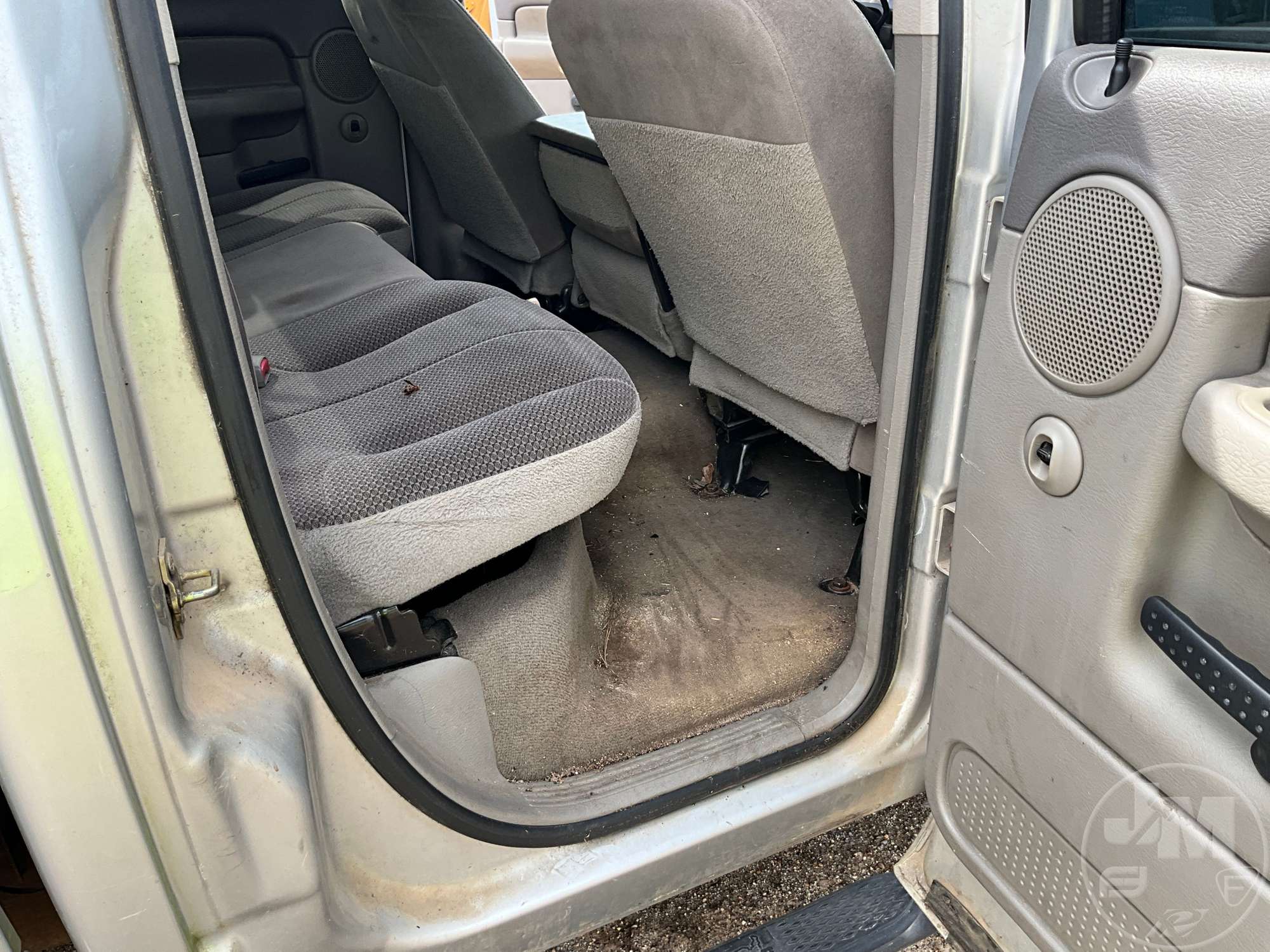 2004 Dodge RAM SLT