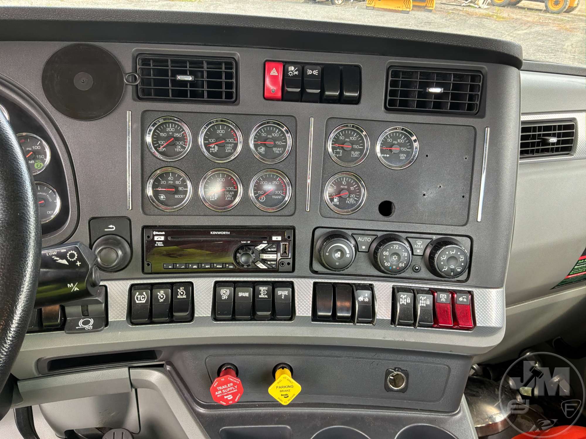2020 Kenworth T880