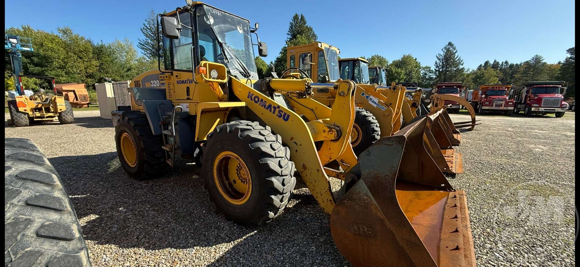 0 Komatsu WA320-5
