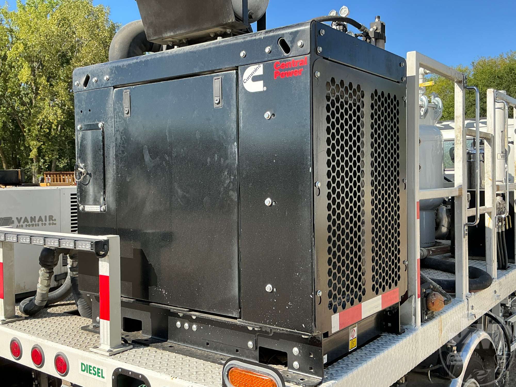 2012 Isuzu NRR