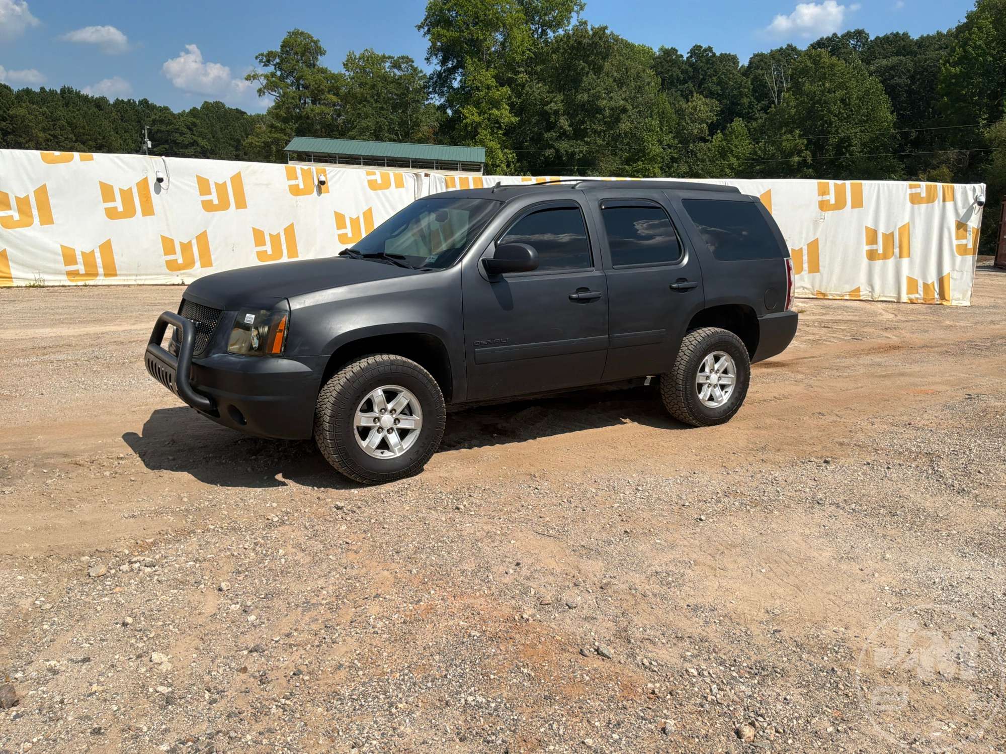 Photo of 2010 GMC Yukon