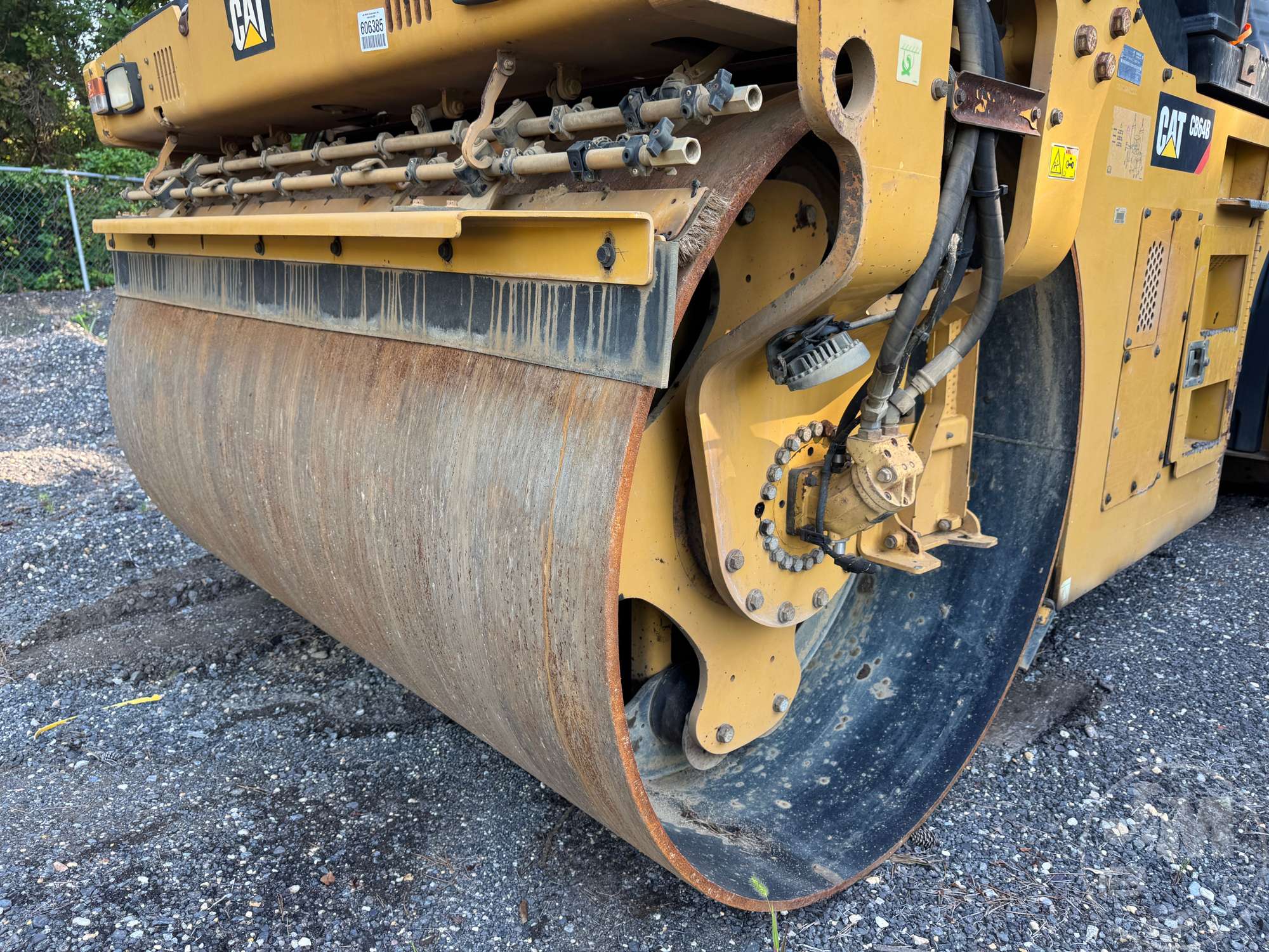 2015 Caterpillar CB64B