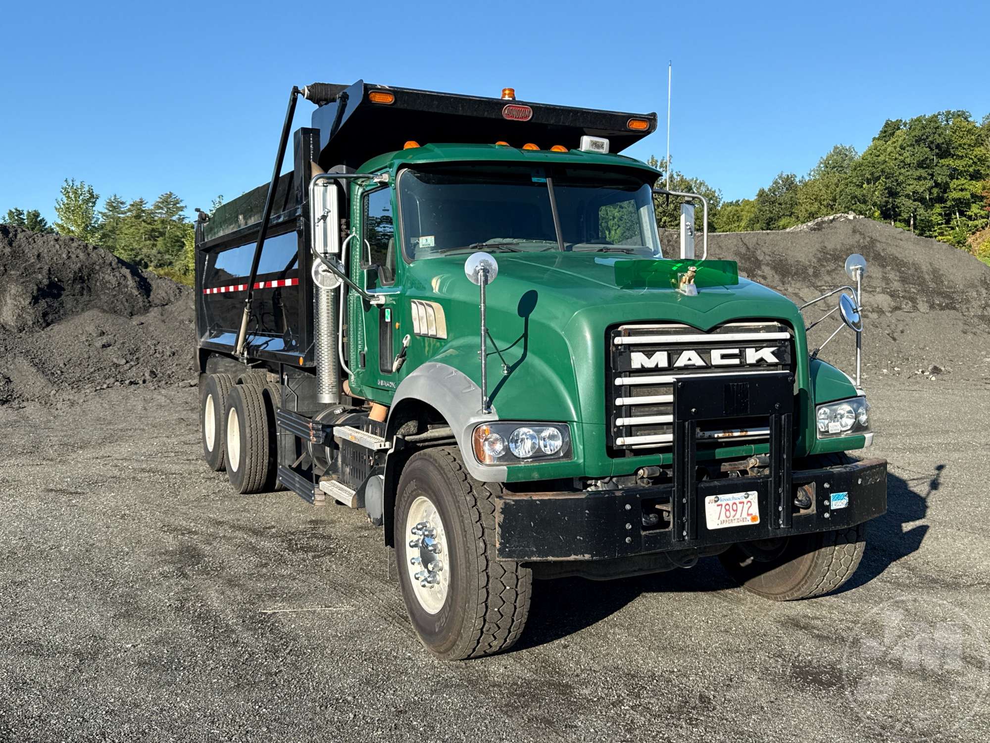 2011 Mack GU GRANITE
