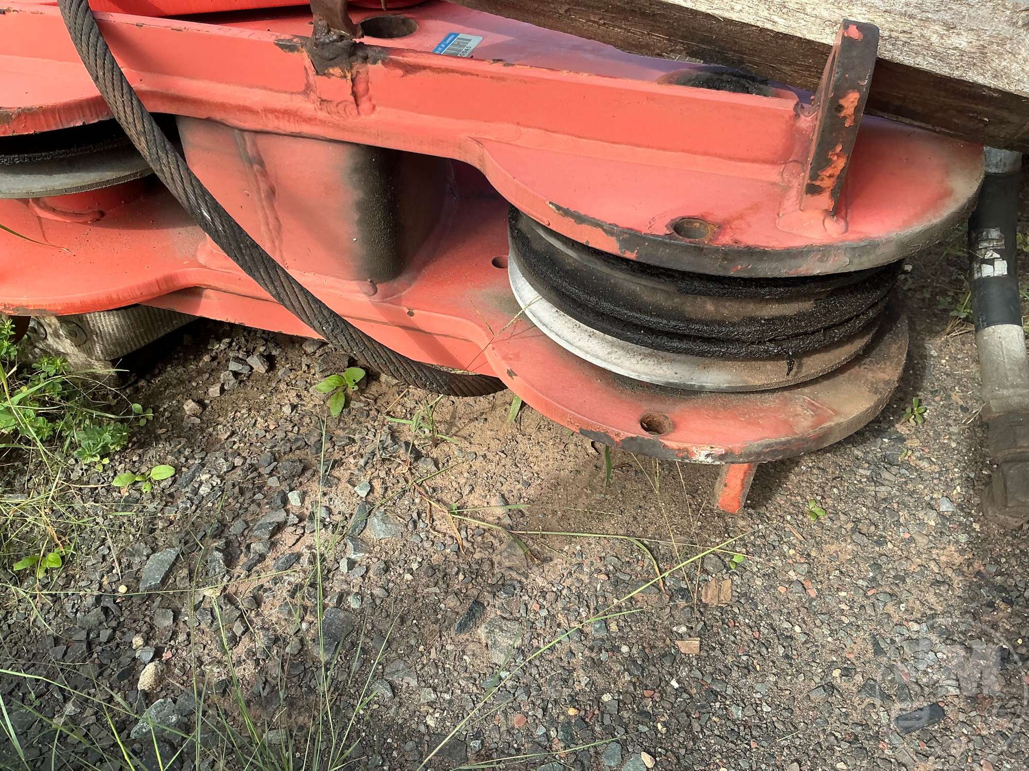 2003 Shuttlelift 5560B