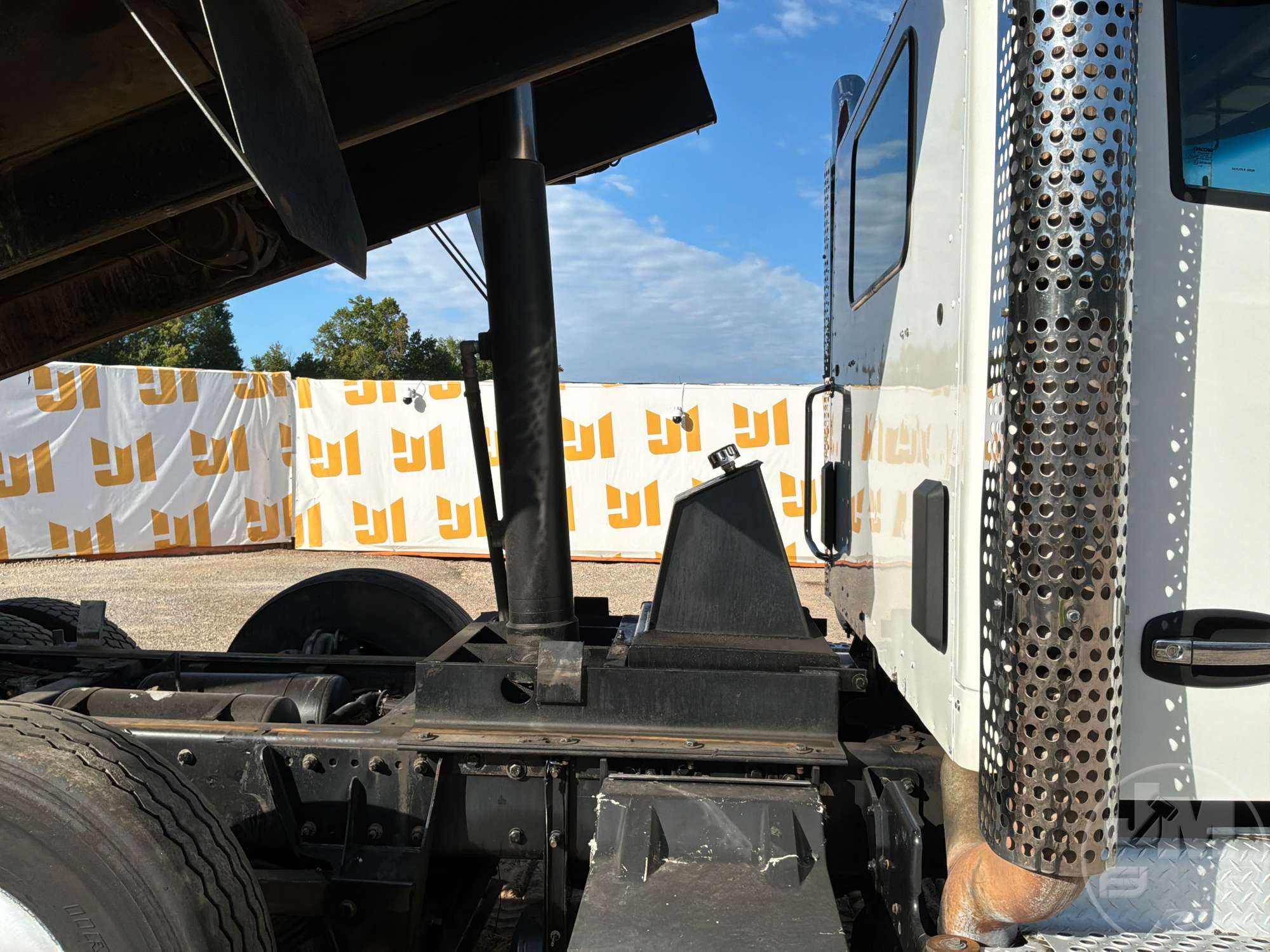 2016 Kenworth T880
