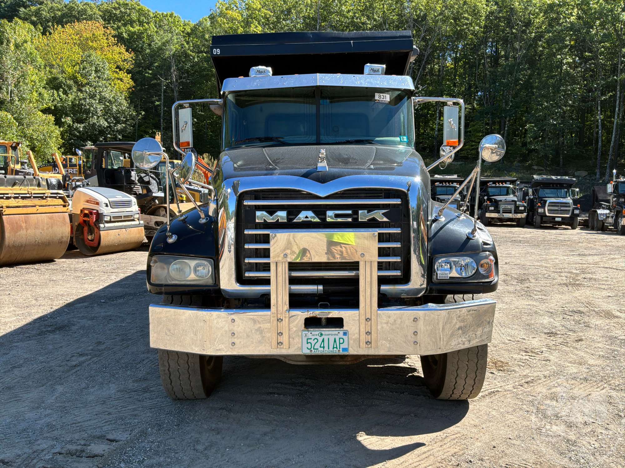 2009 Mack GU713