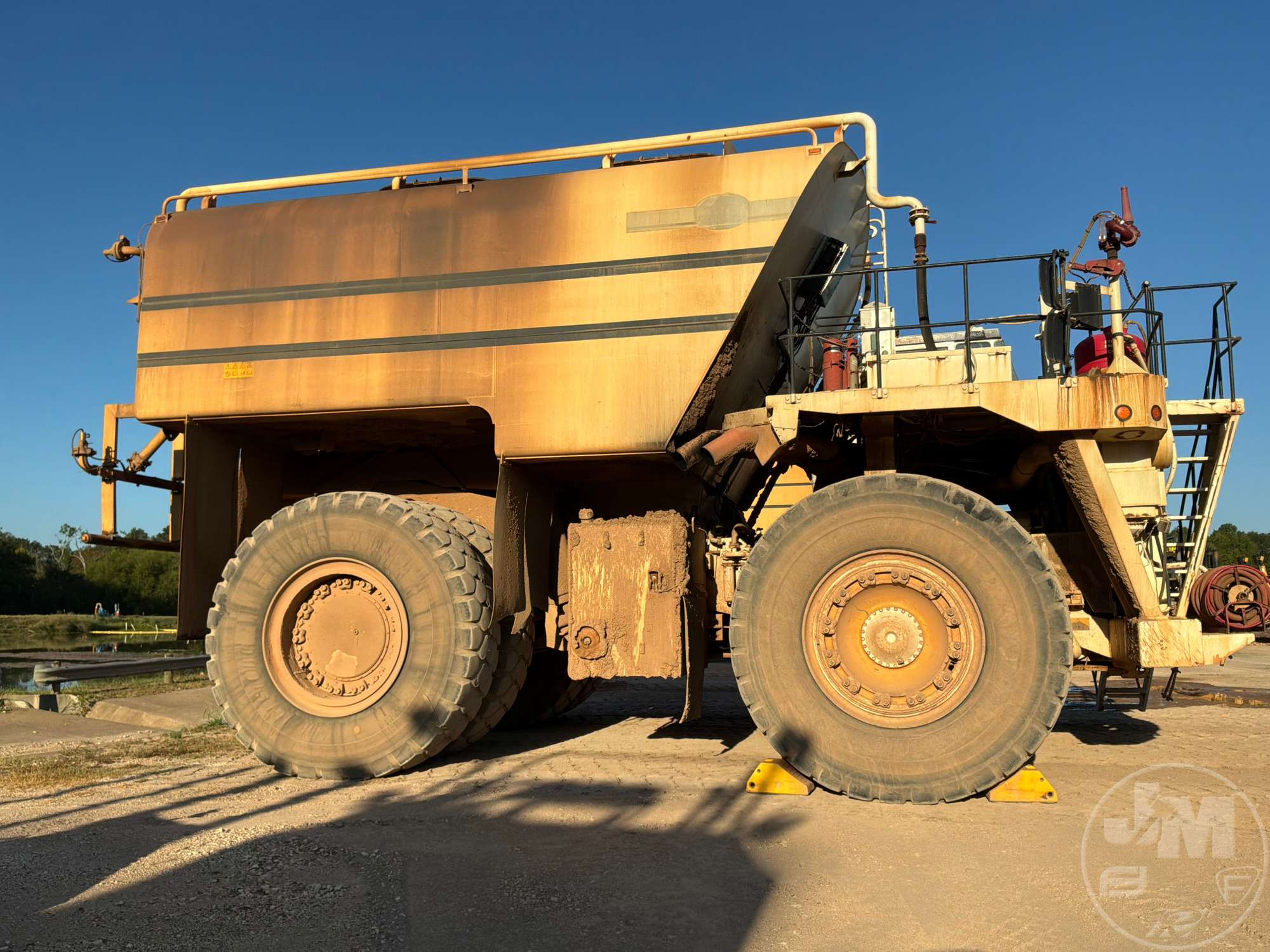 2000 Komatsu 530M RIGID FRAME