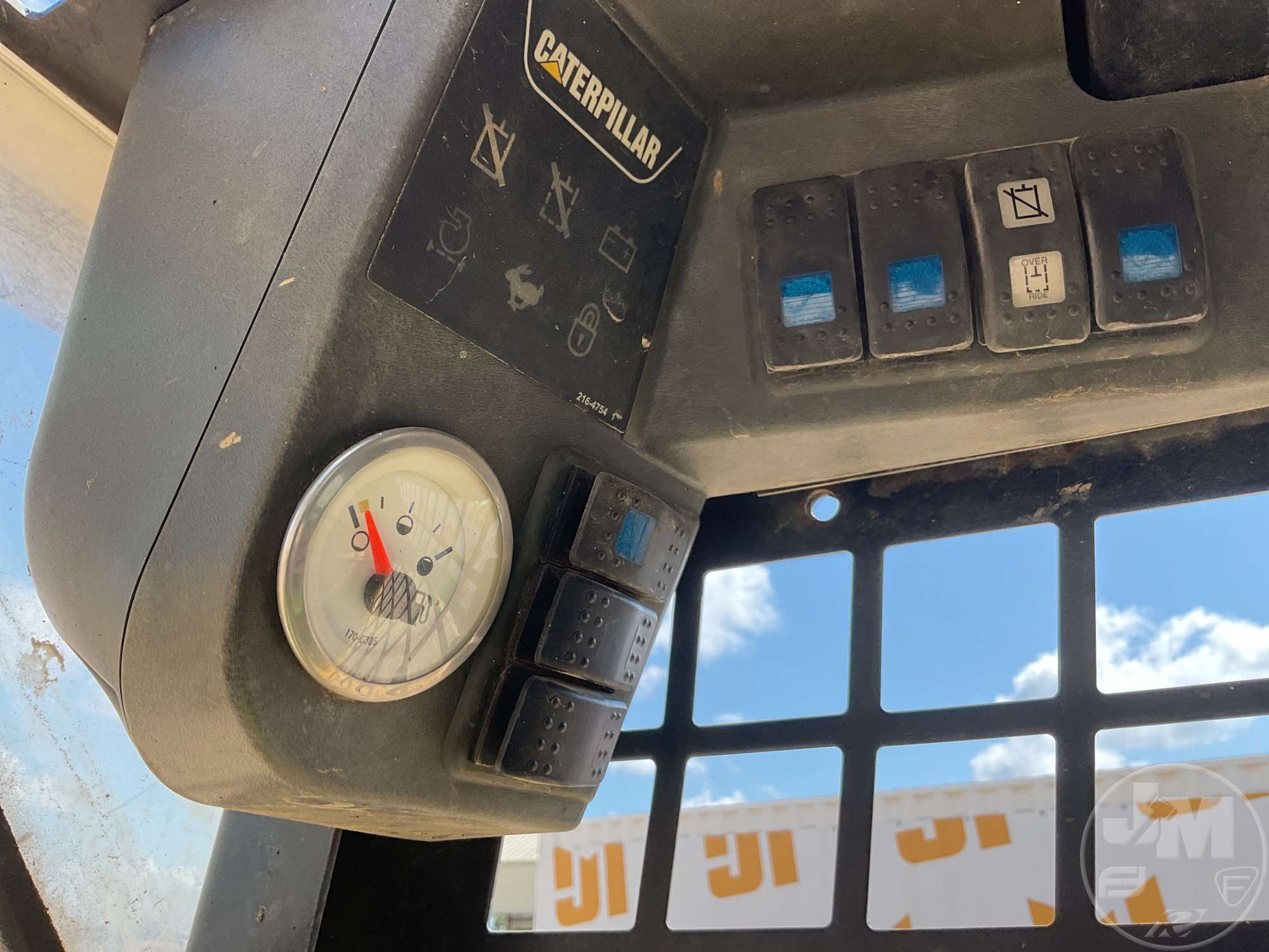 2000 Caterpillar 236B
