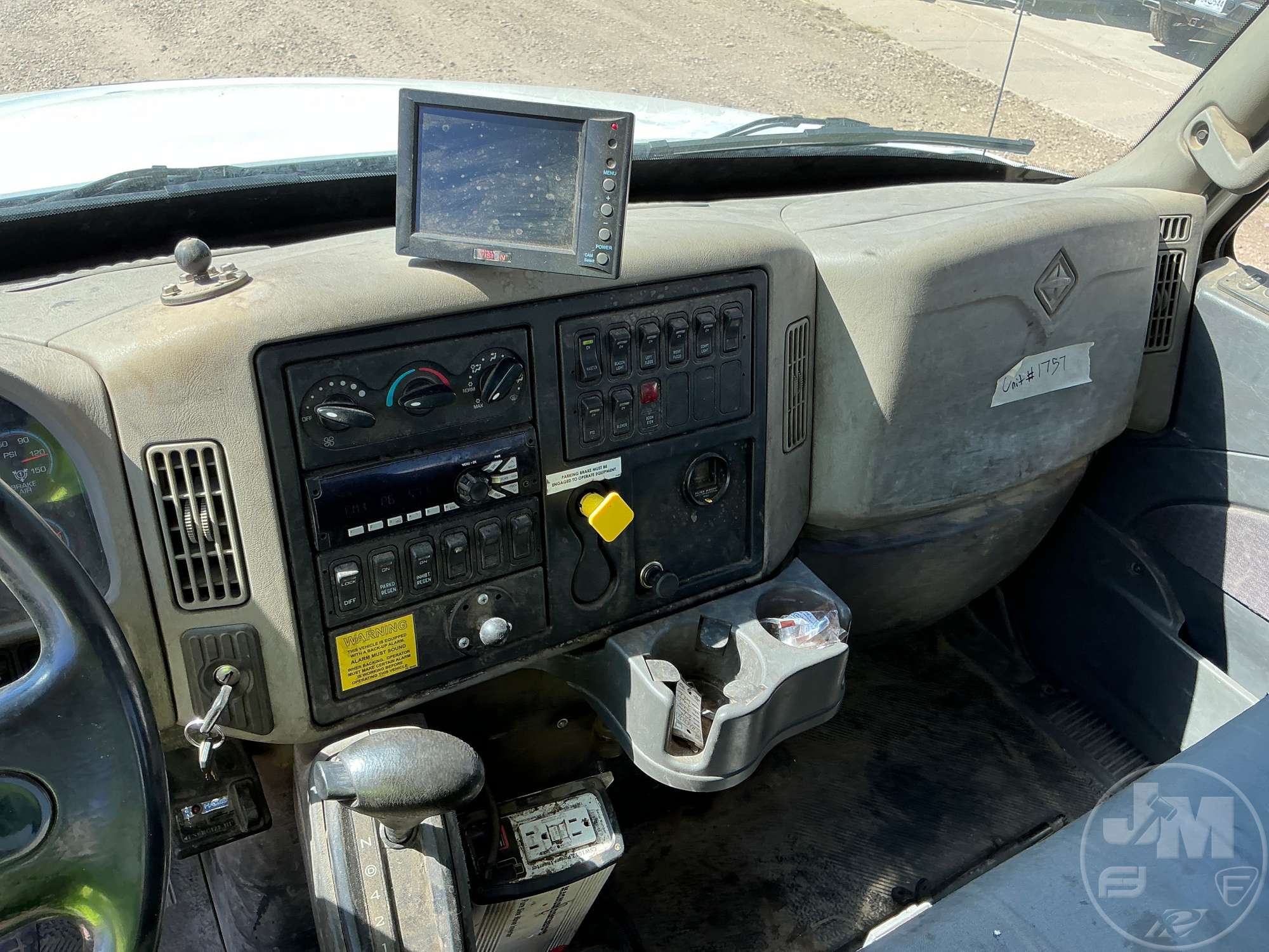 2016 International MA025