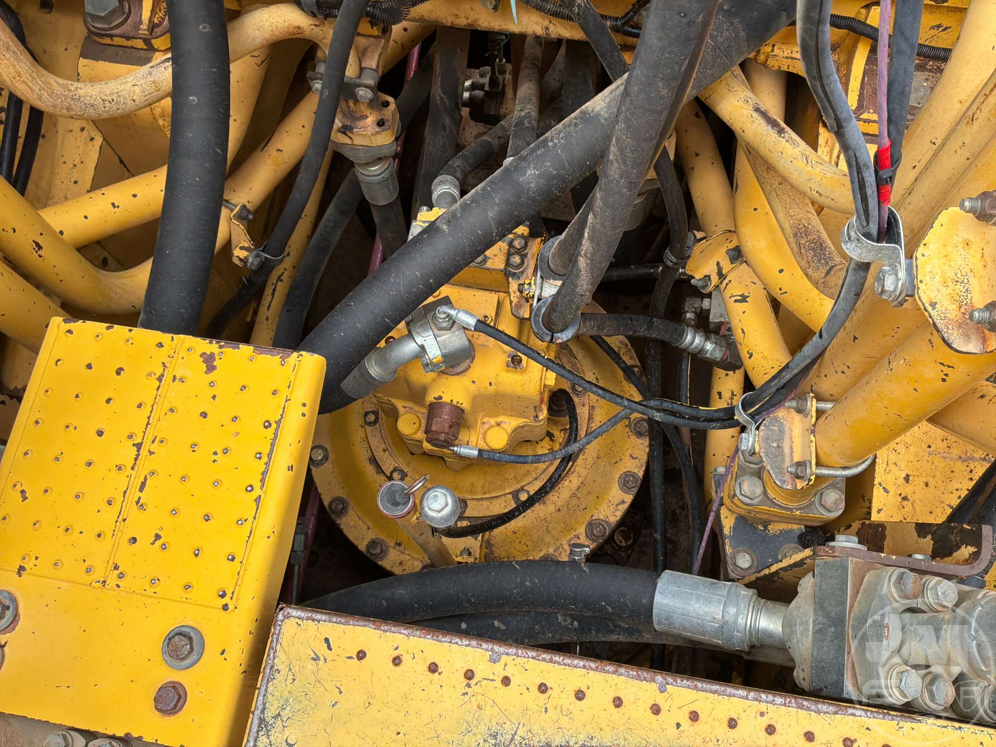 2007 Komatsu PC-2000