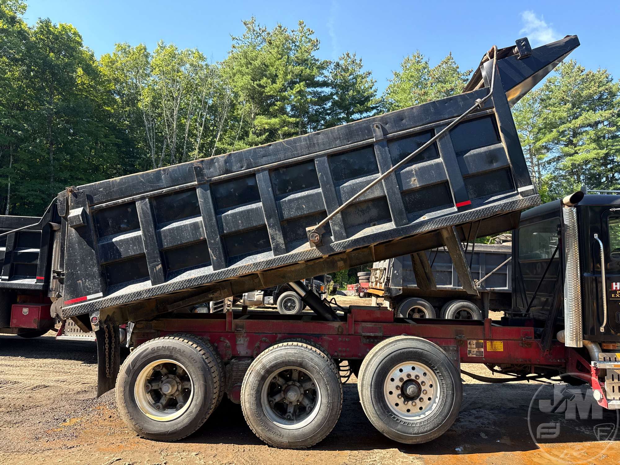 2009 Mack GU713