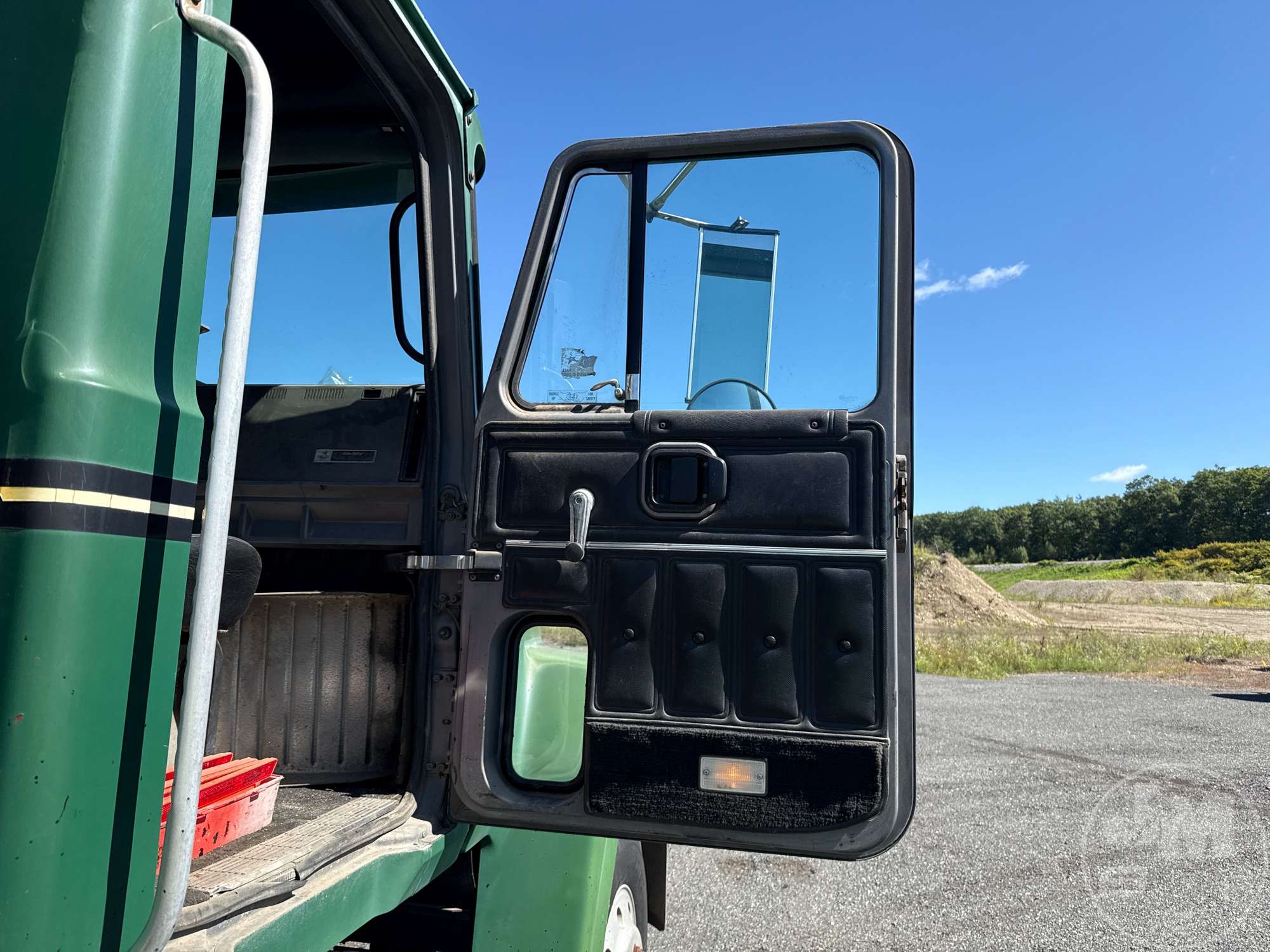 1994 Mack CH 613