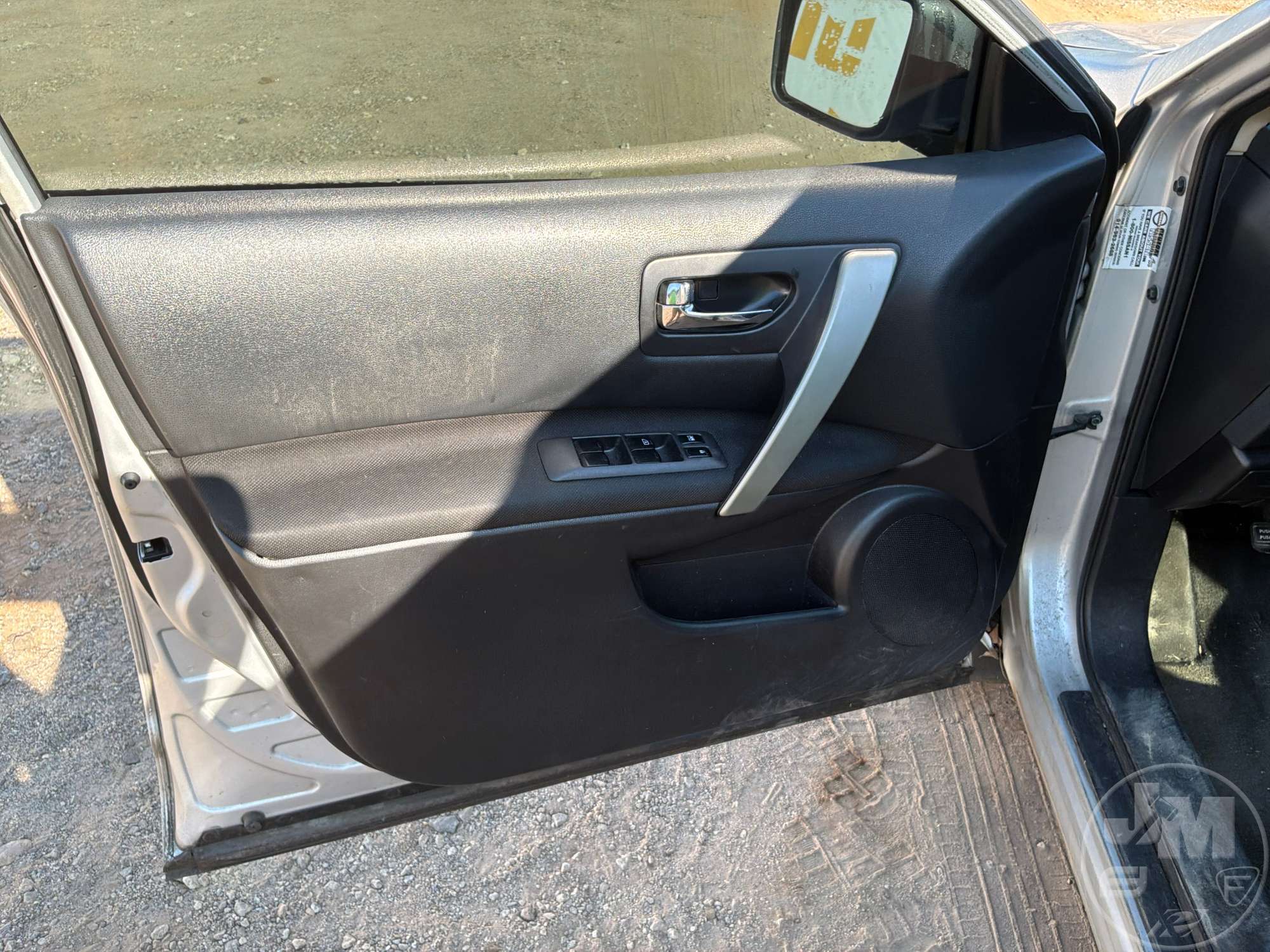 2014 Nissan ROGUE SELECT