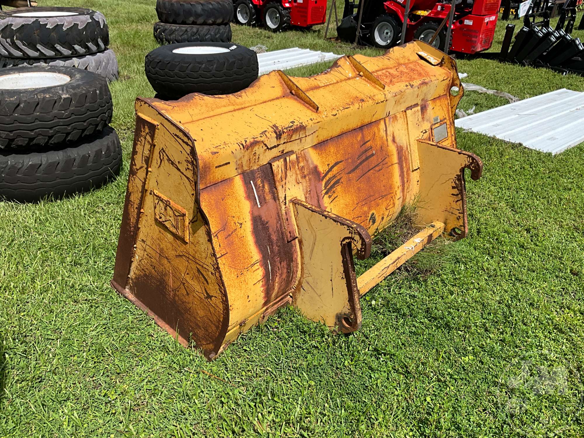 0 Caterpillar 906H