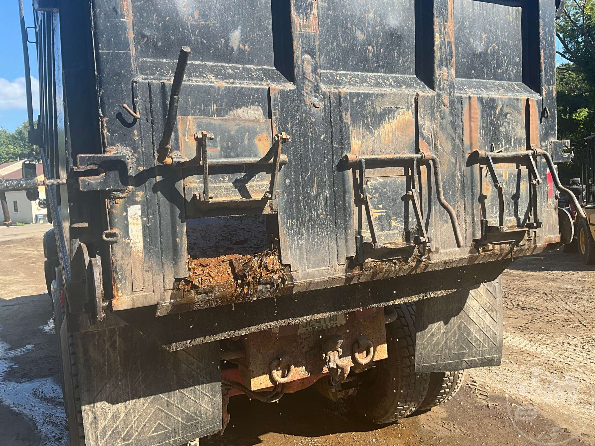 2009 Mack GU713