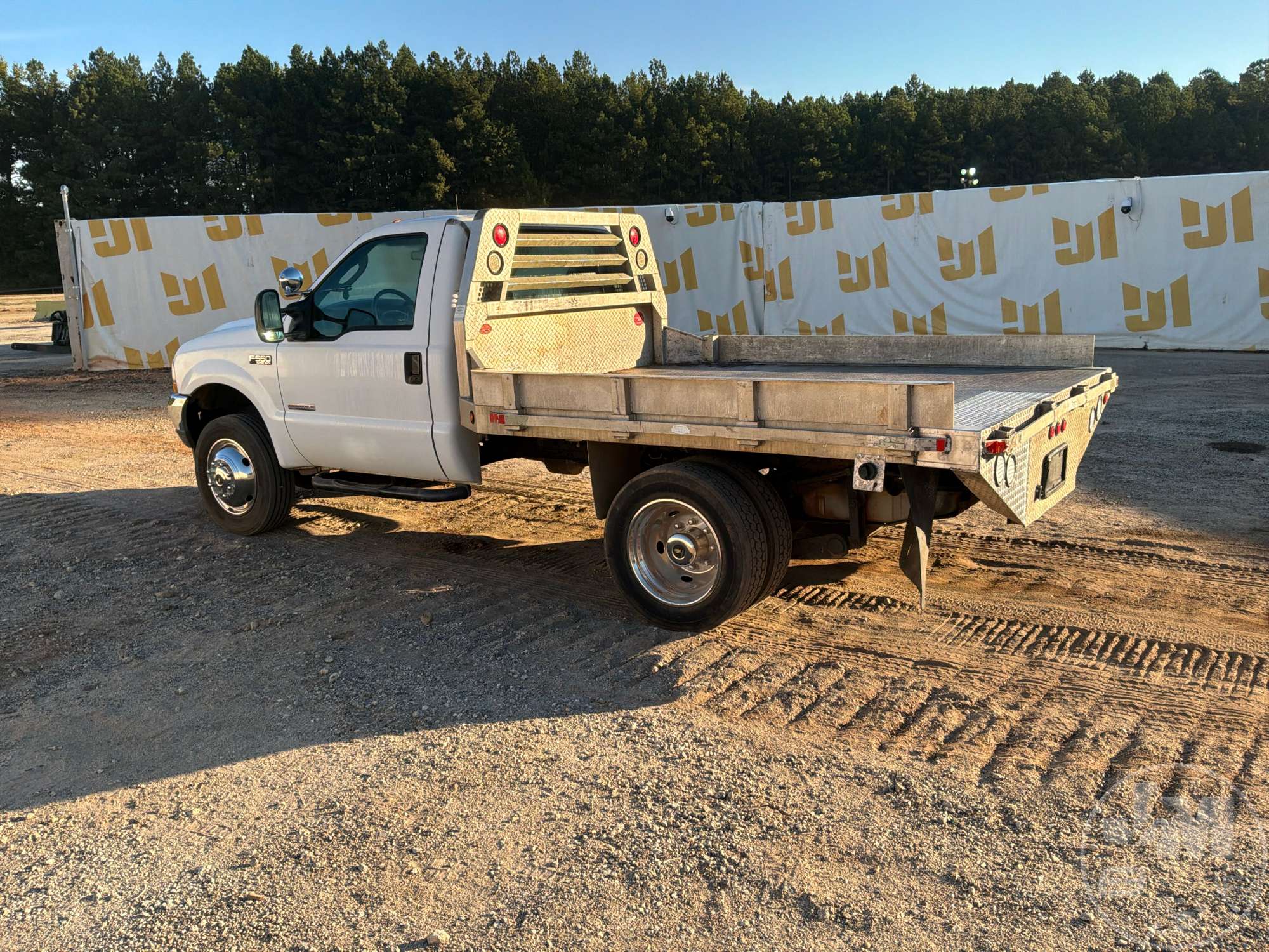 2004 Ford F-550