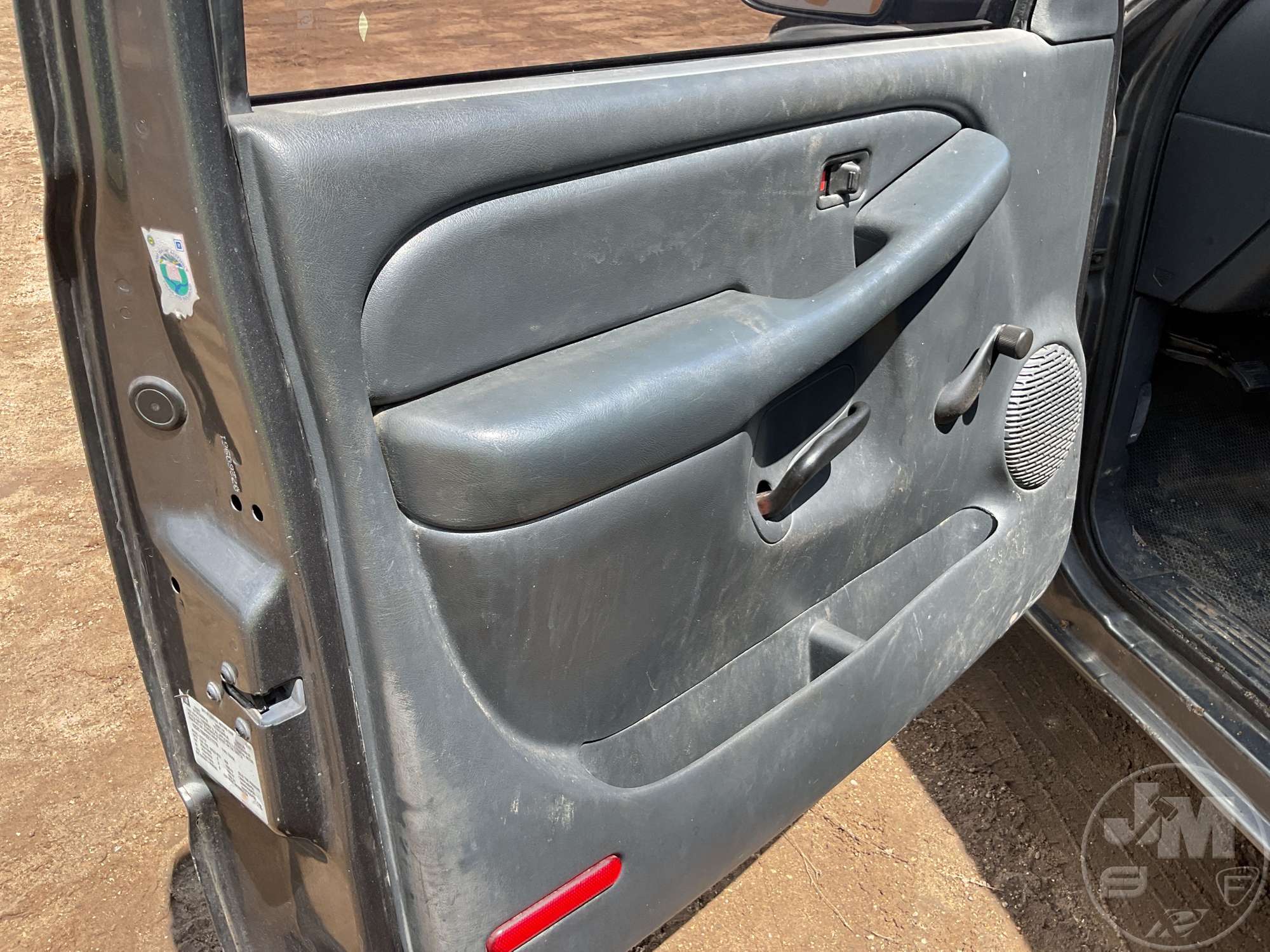 2002 Chevrolet SILVERADO