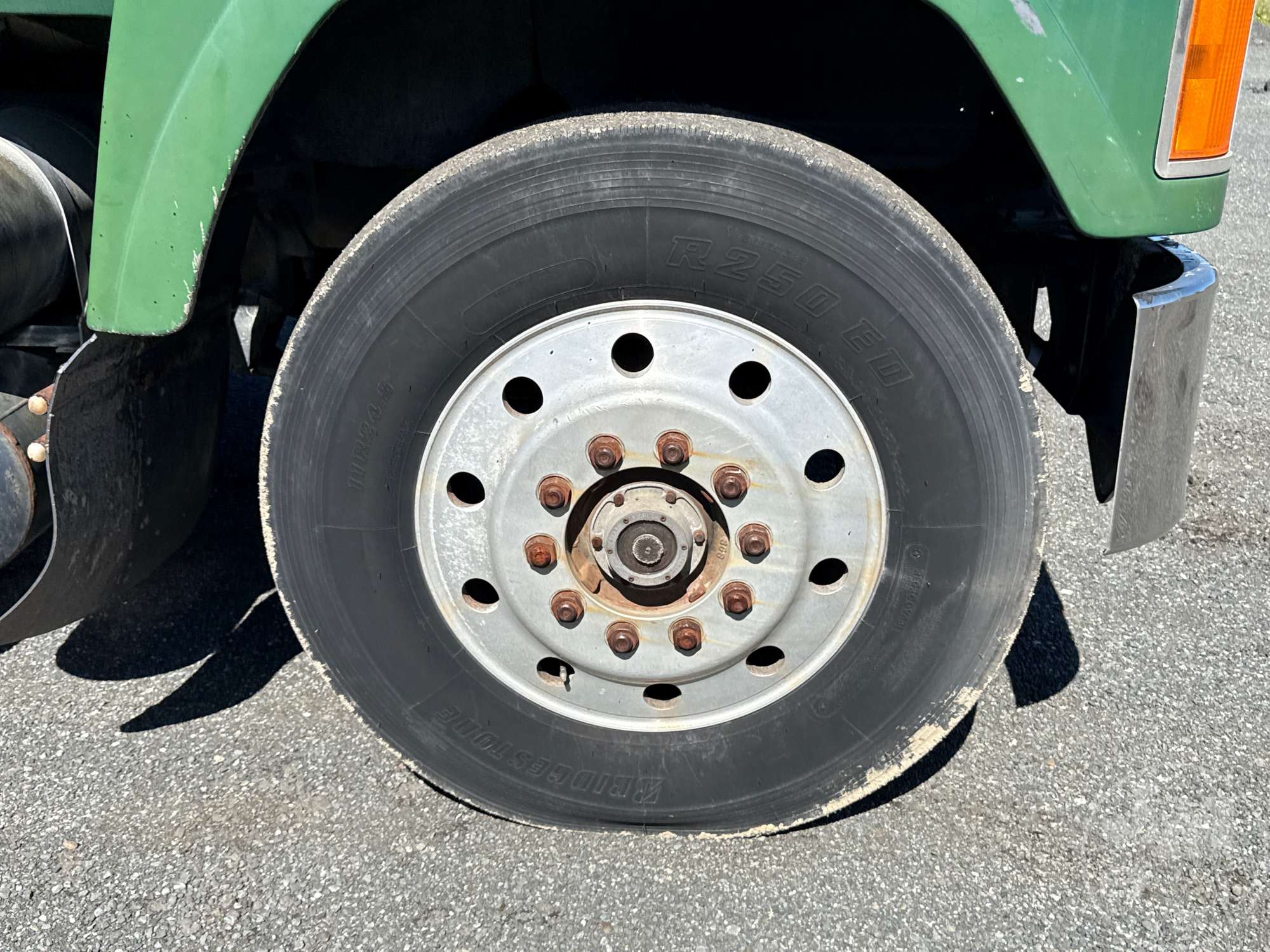 1994 Mack CH 613