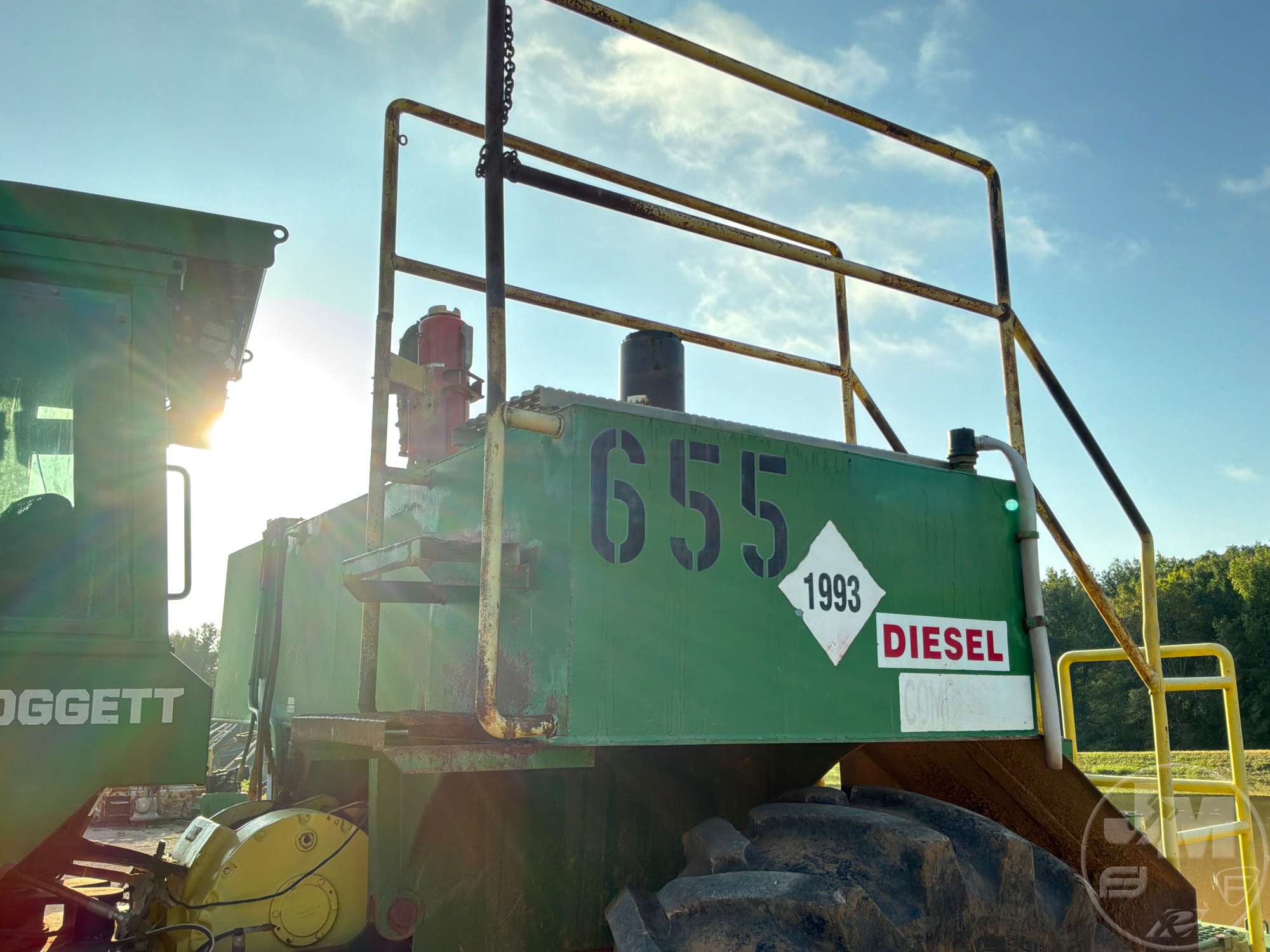 0 John Deere 648H