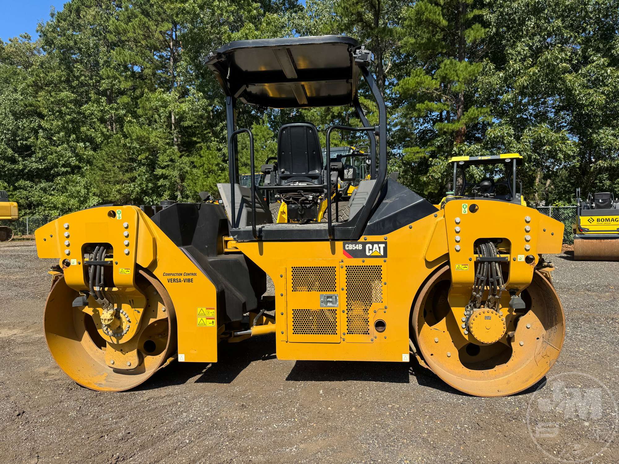 2016 Caterpillar CB54B