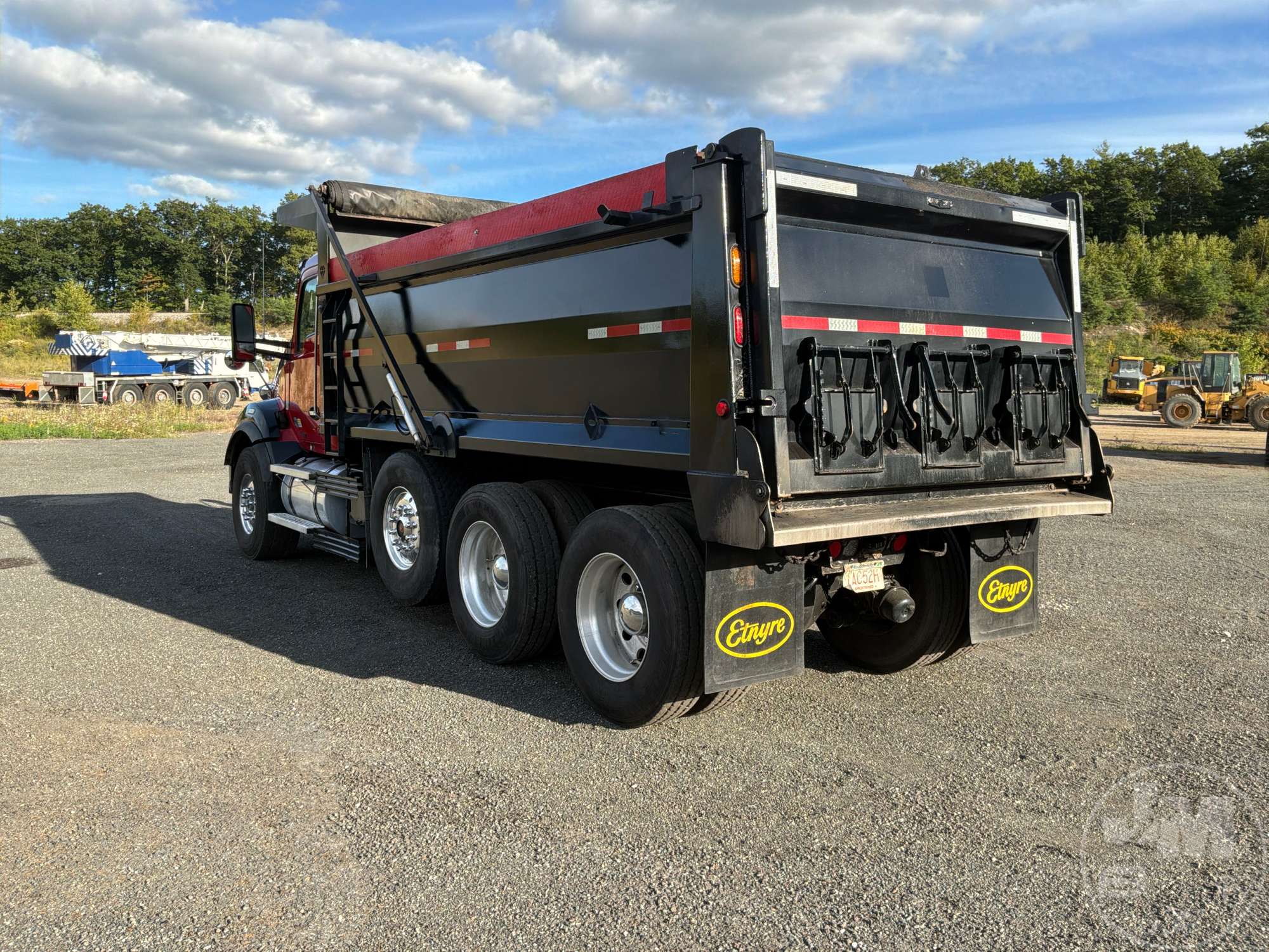 2016 Kenworth T880