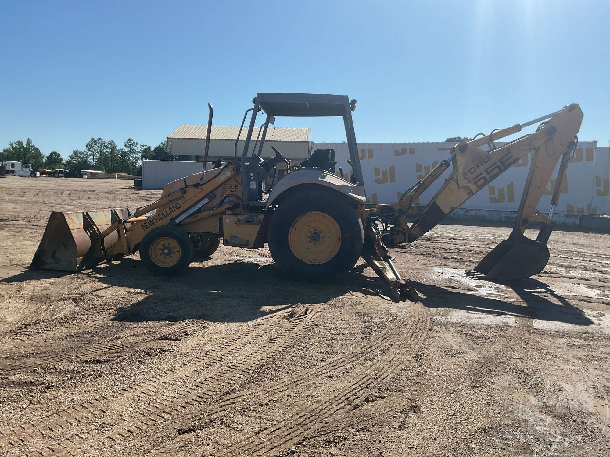 1998 New Holland 555E