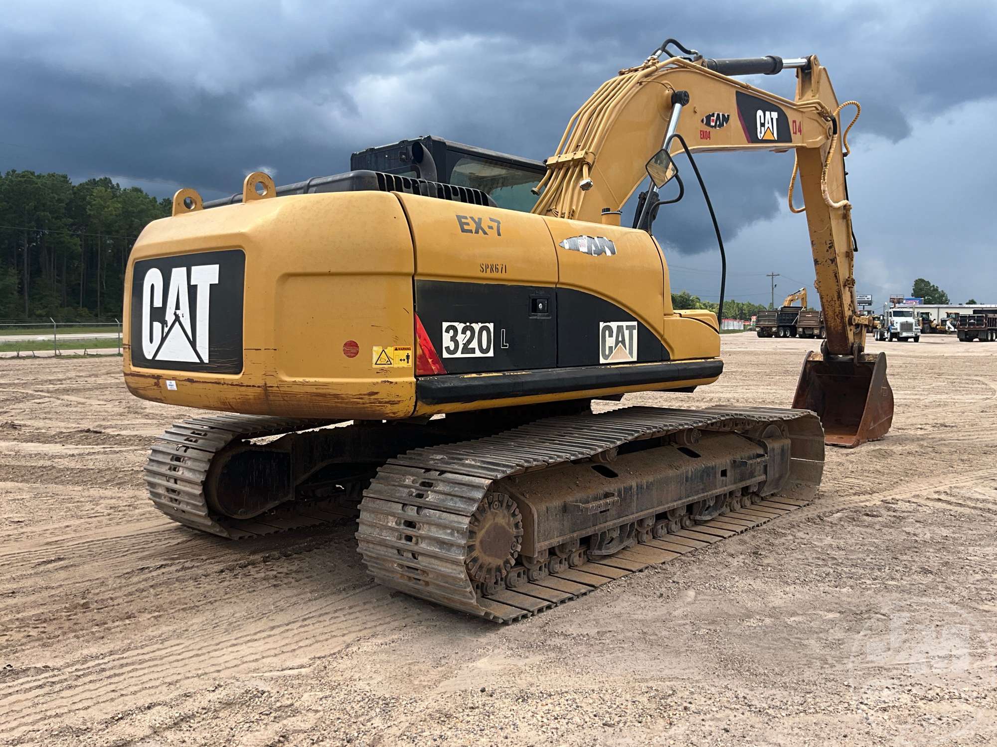 2011 Caterpillar 320DL