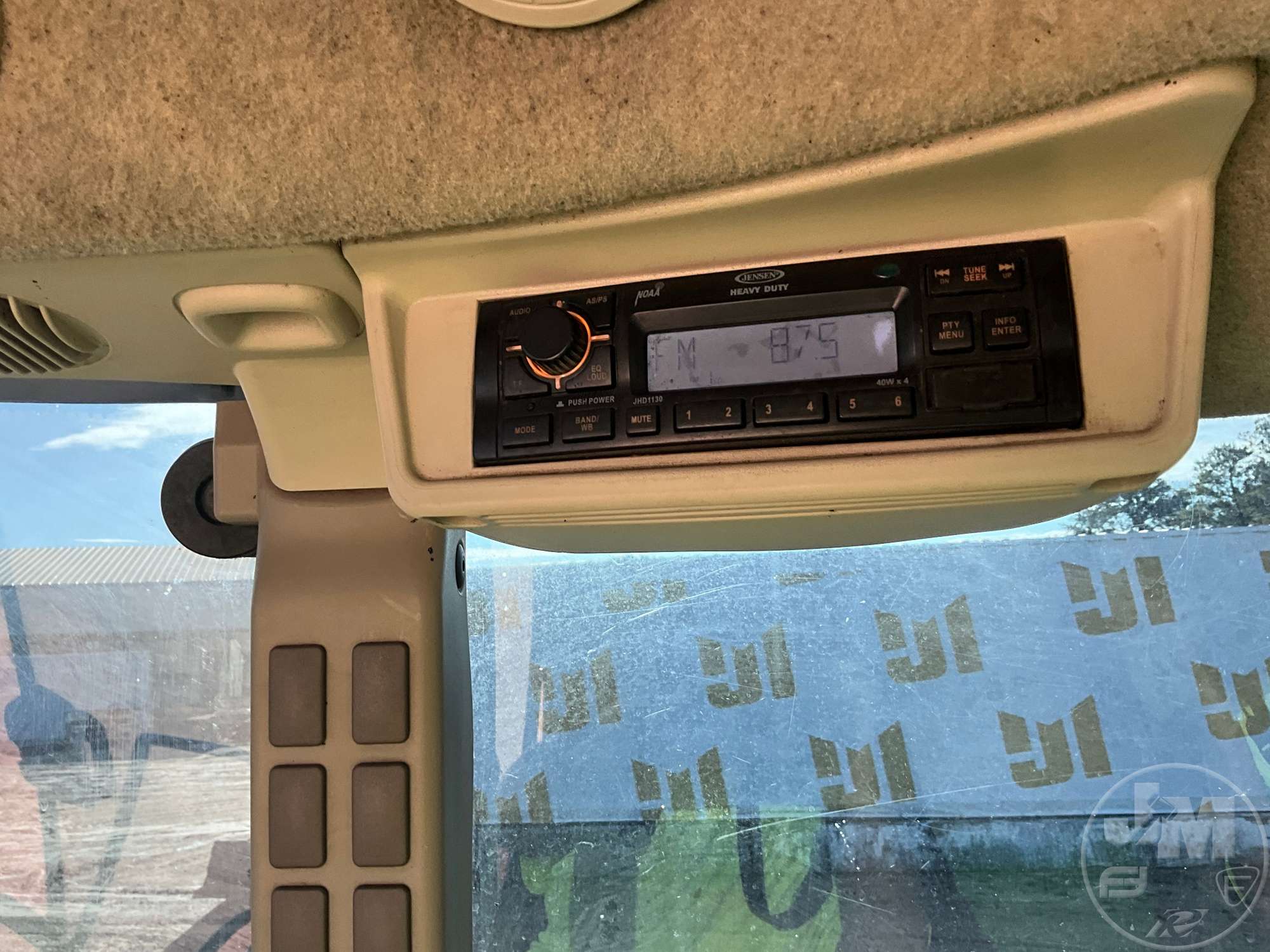 0 John Deere 5100E