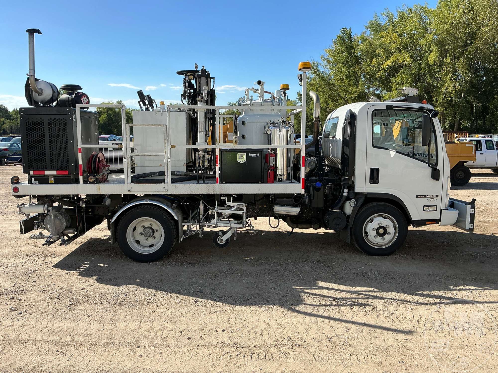 2012 Isuzu NRR