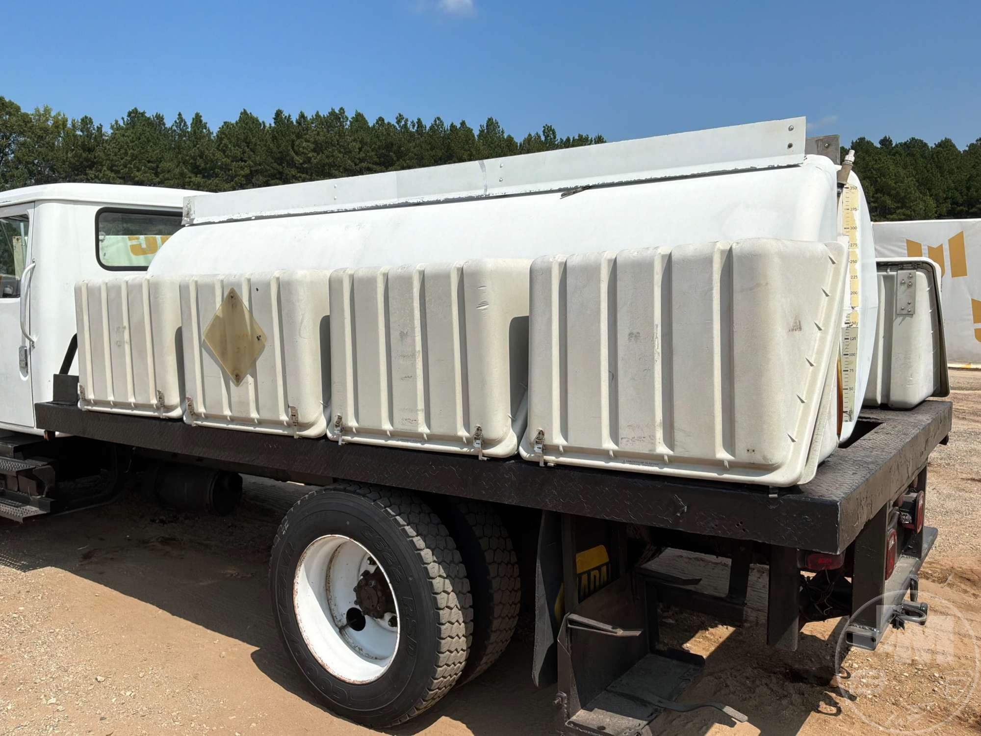 2001 International 4700