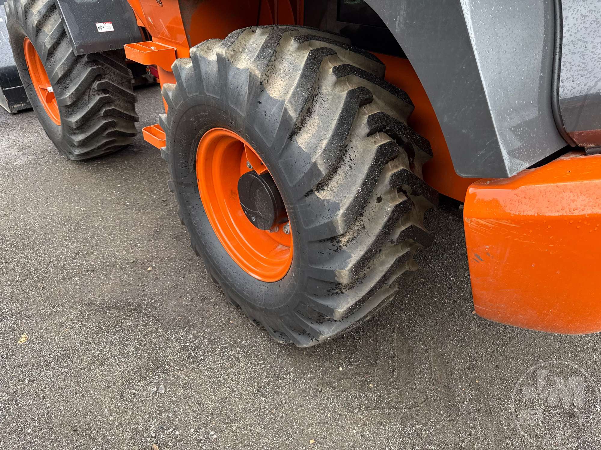2024 Hitachi ZW80-5B