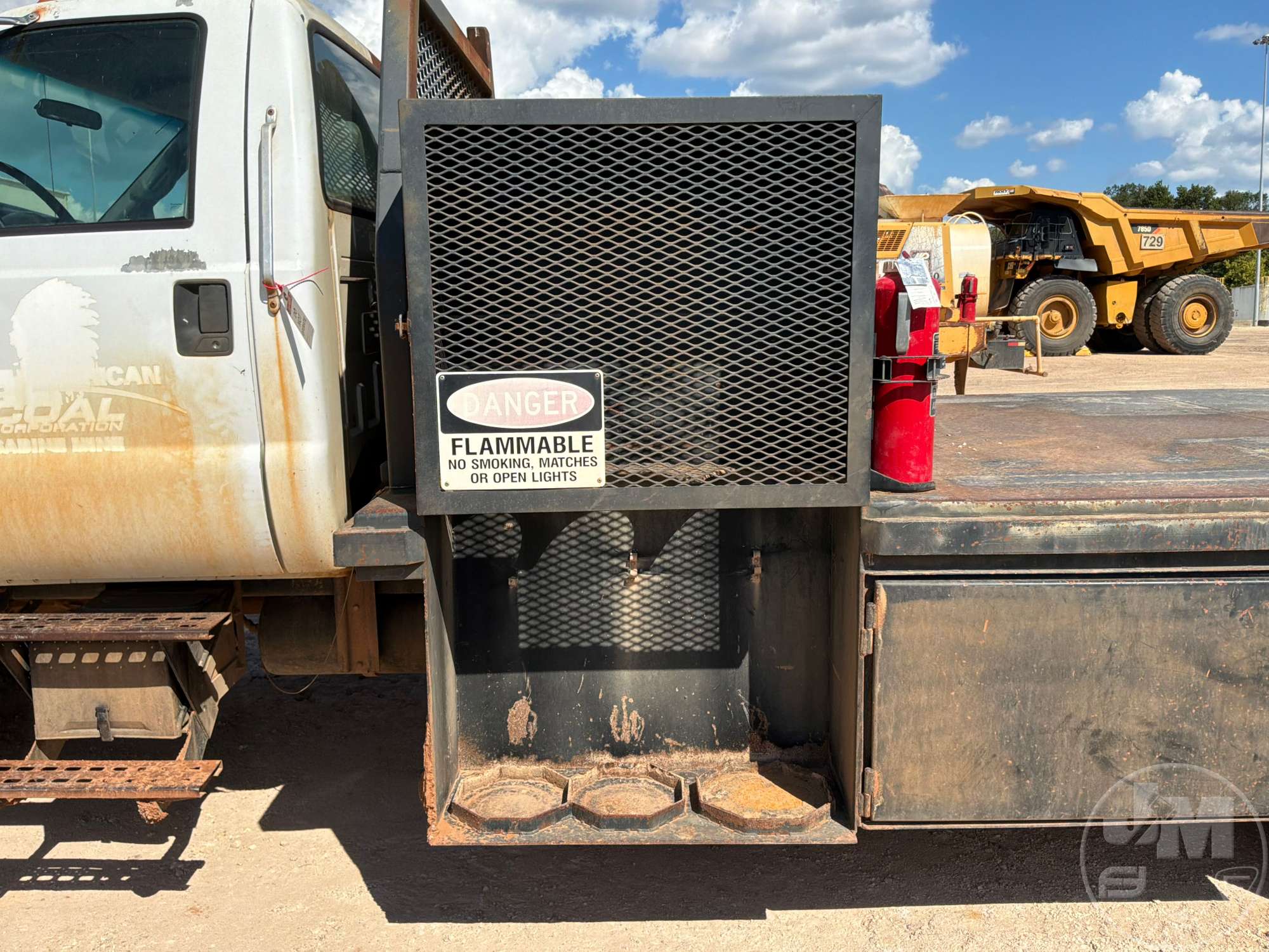 2002 Ford F750