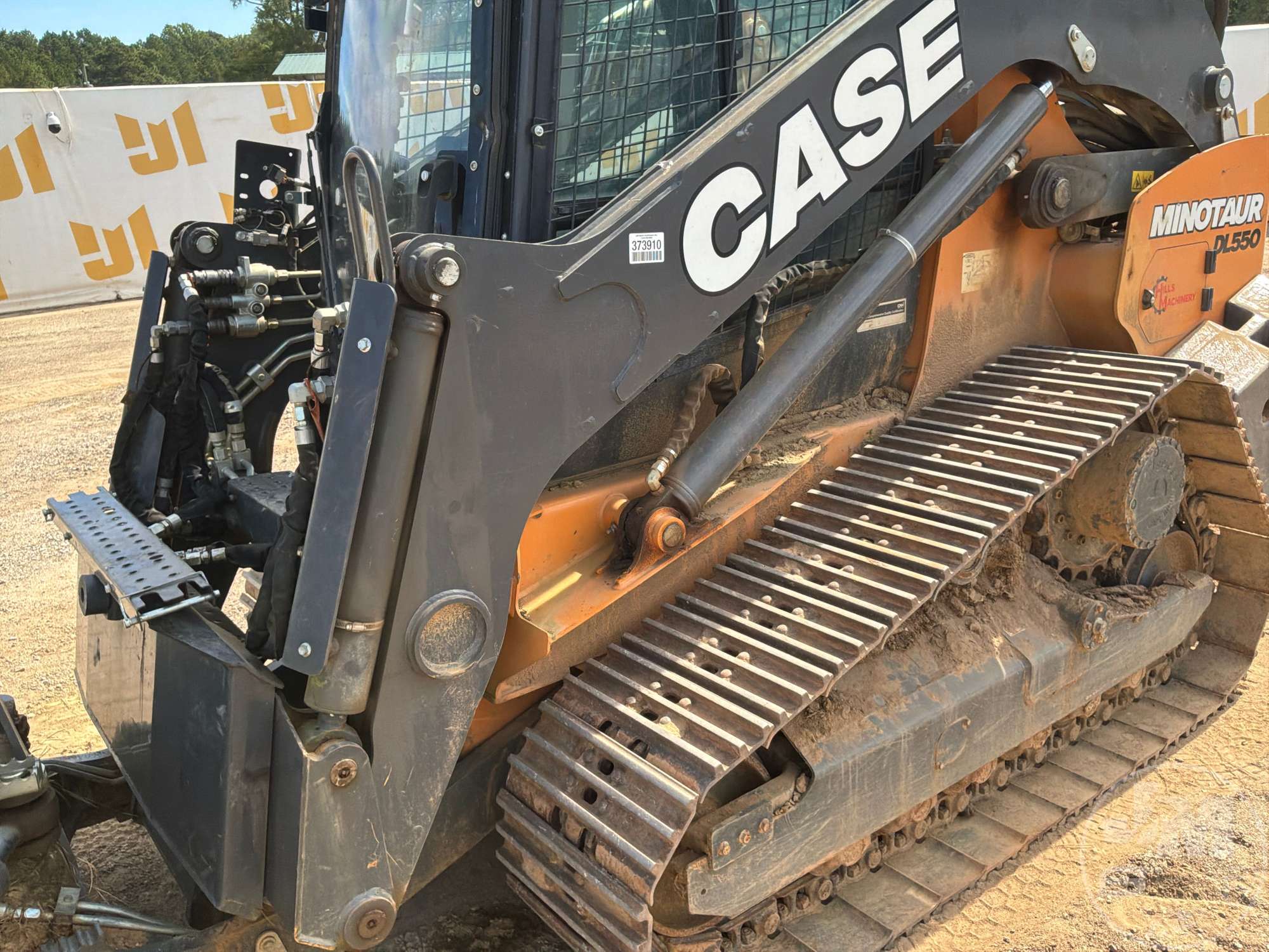 2023 Case DL550