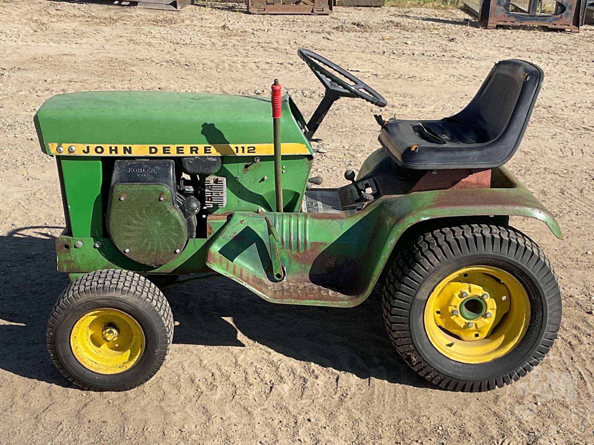 1973 John Deere 112