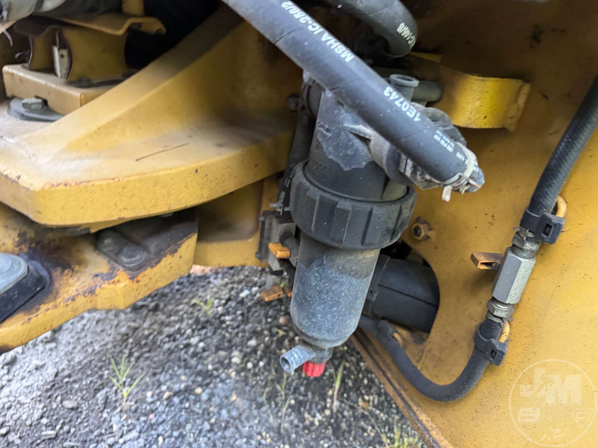 2015 Caterpillar CB64B