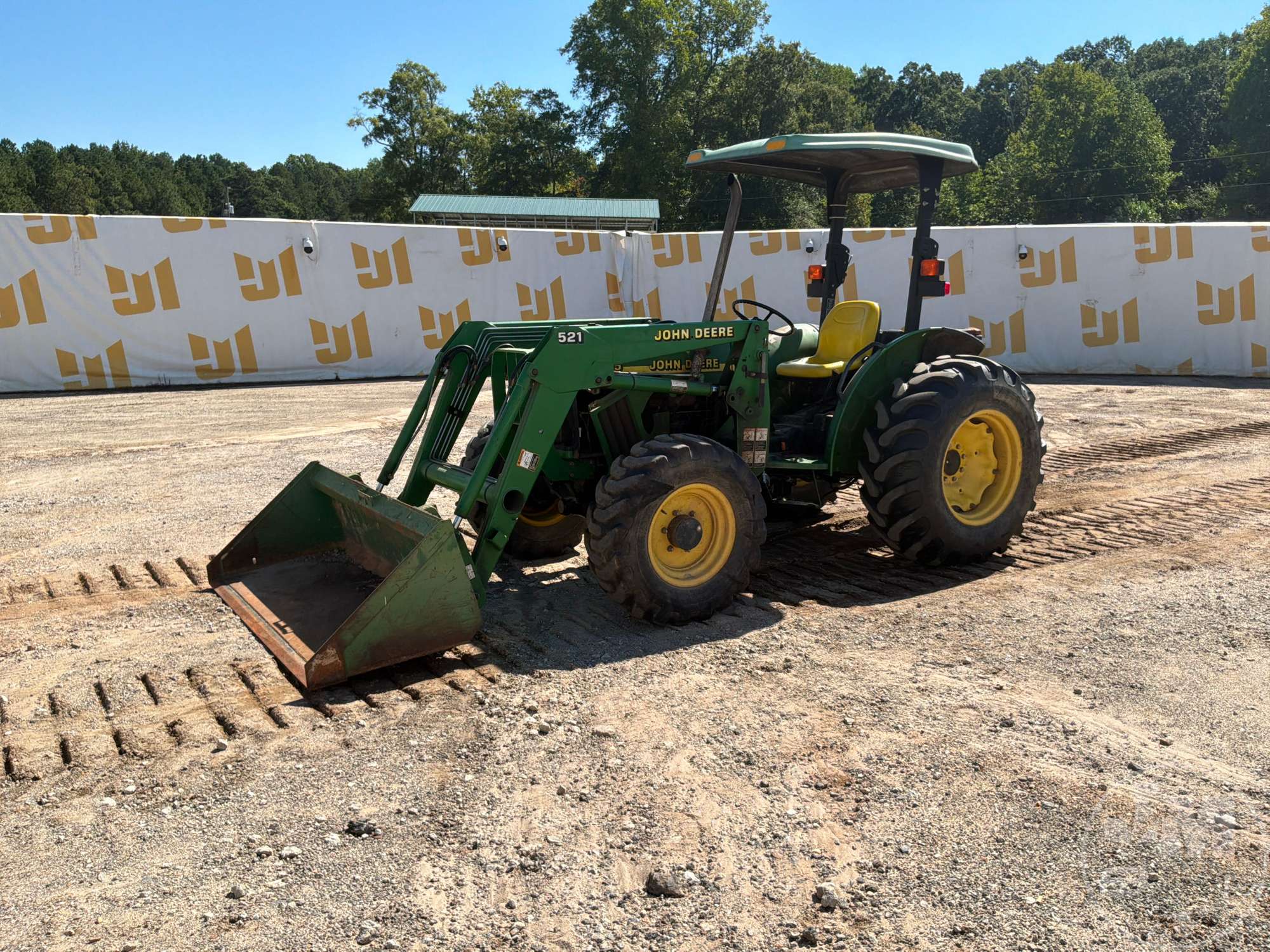  John Deere 5205